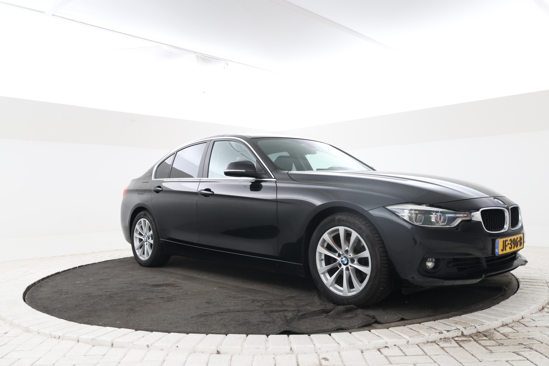 Foto van BMW 330e