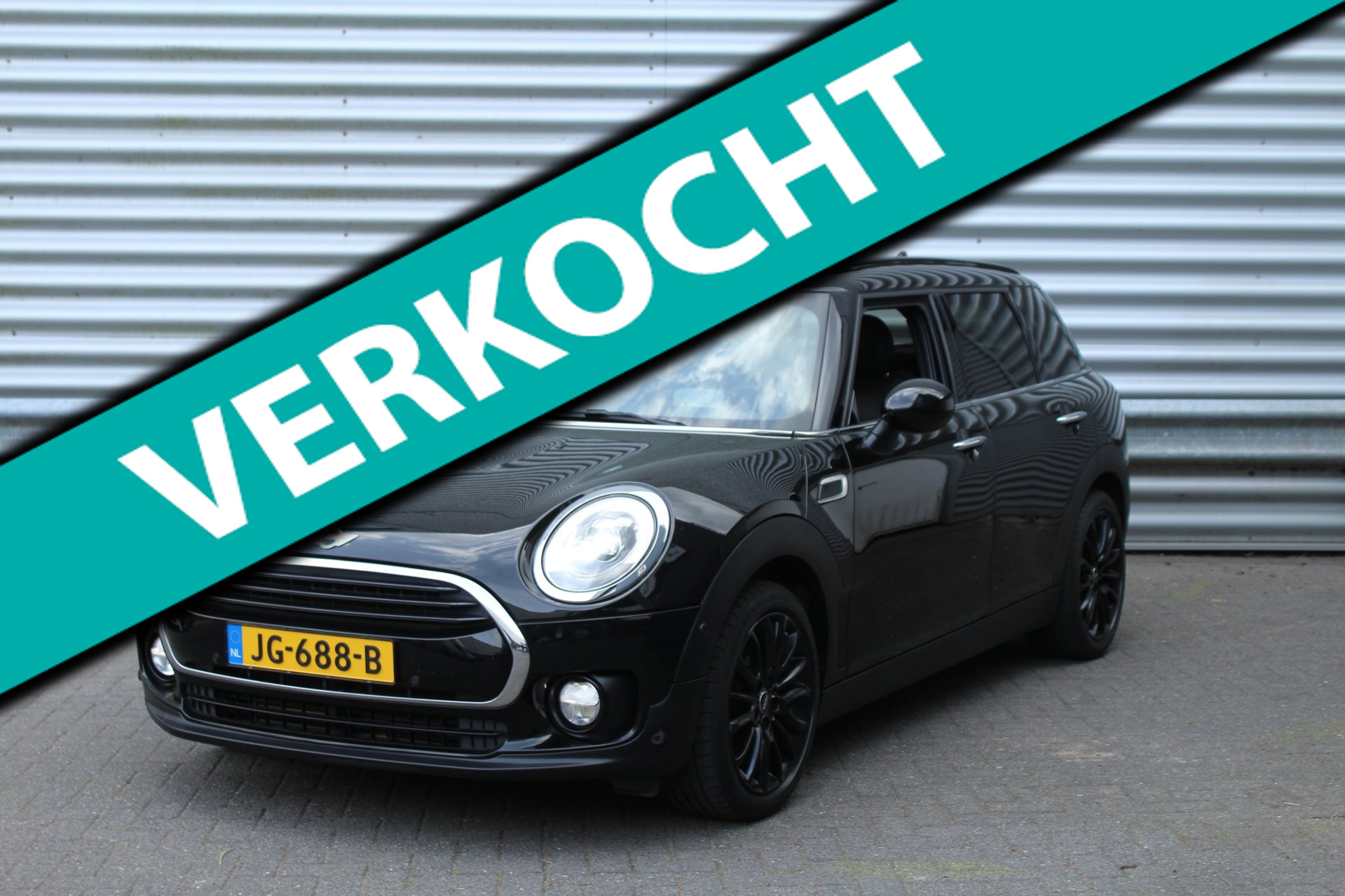 Mini Clubman Cooper 1.5 136pk Chili Serious Business NL-Auto NAP 2016 - voorkant