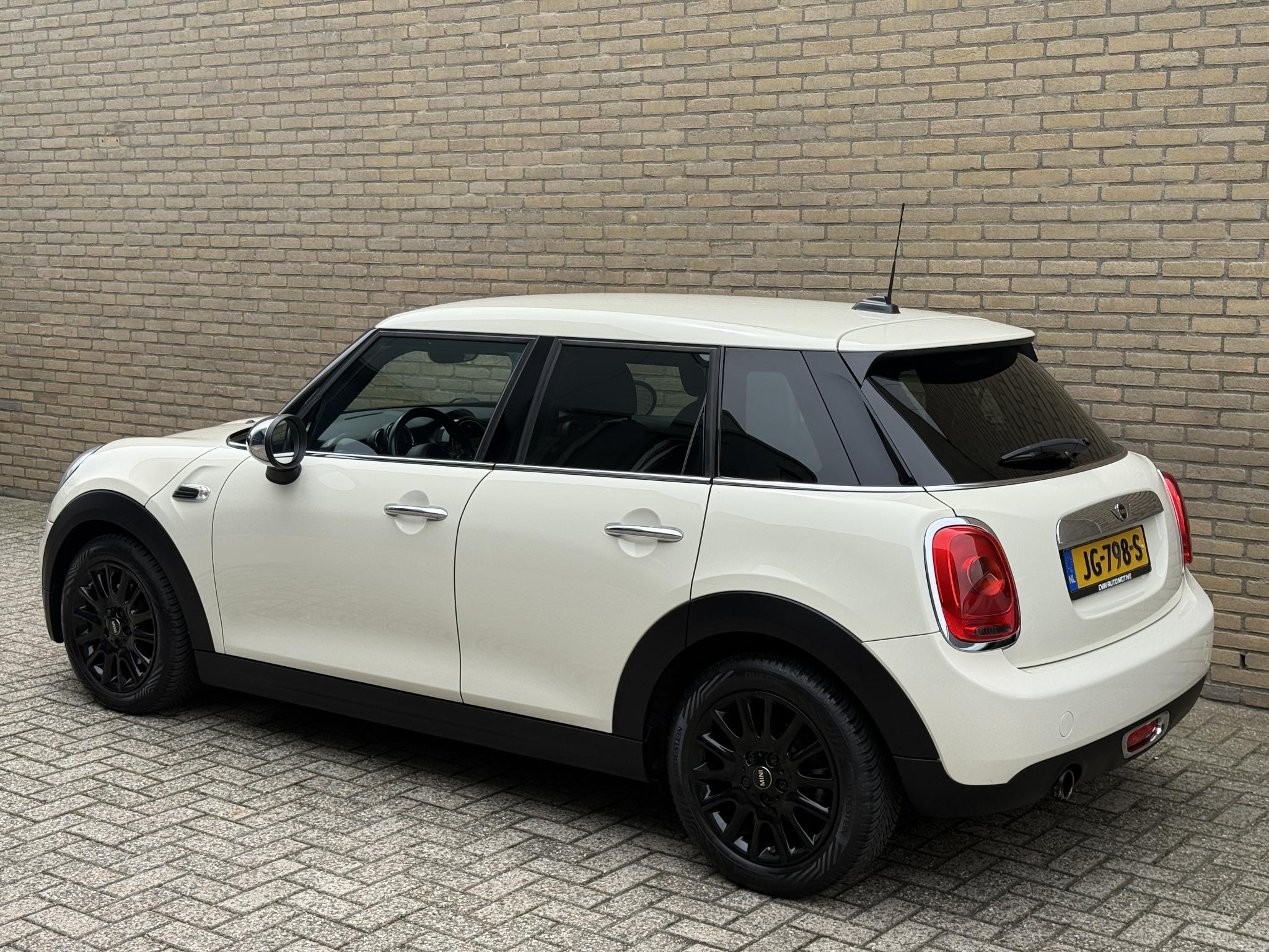 Foto van Mini One