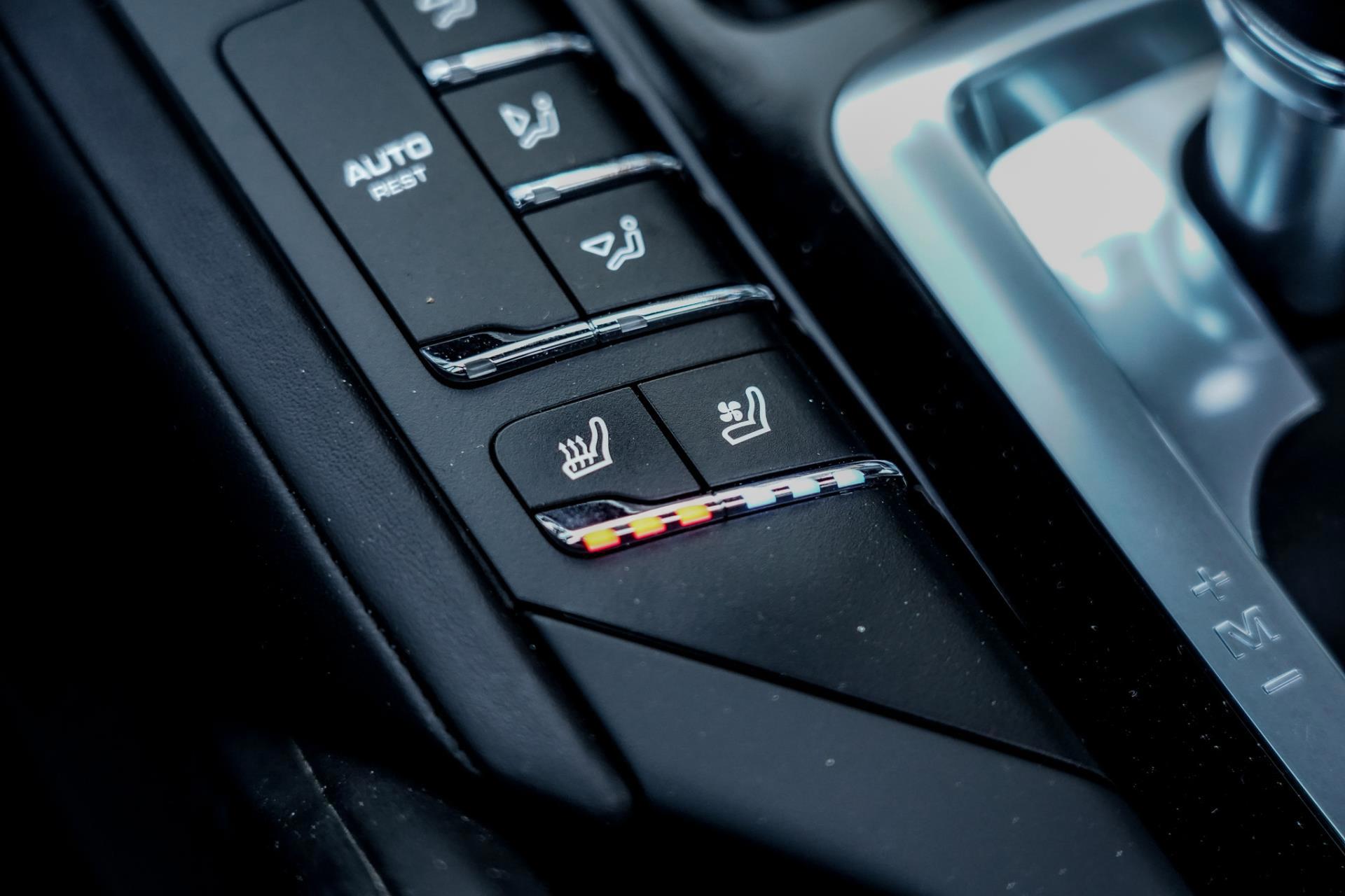 Foto van Porsche Cayenne S E-hybrid