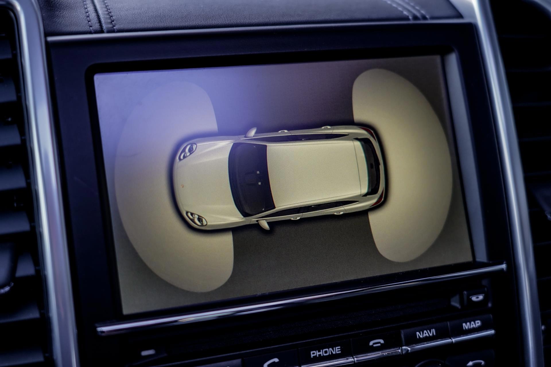 Foto van Porsche Cayenne S E-hybrid