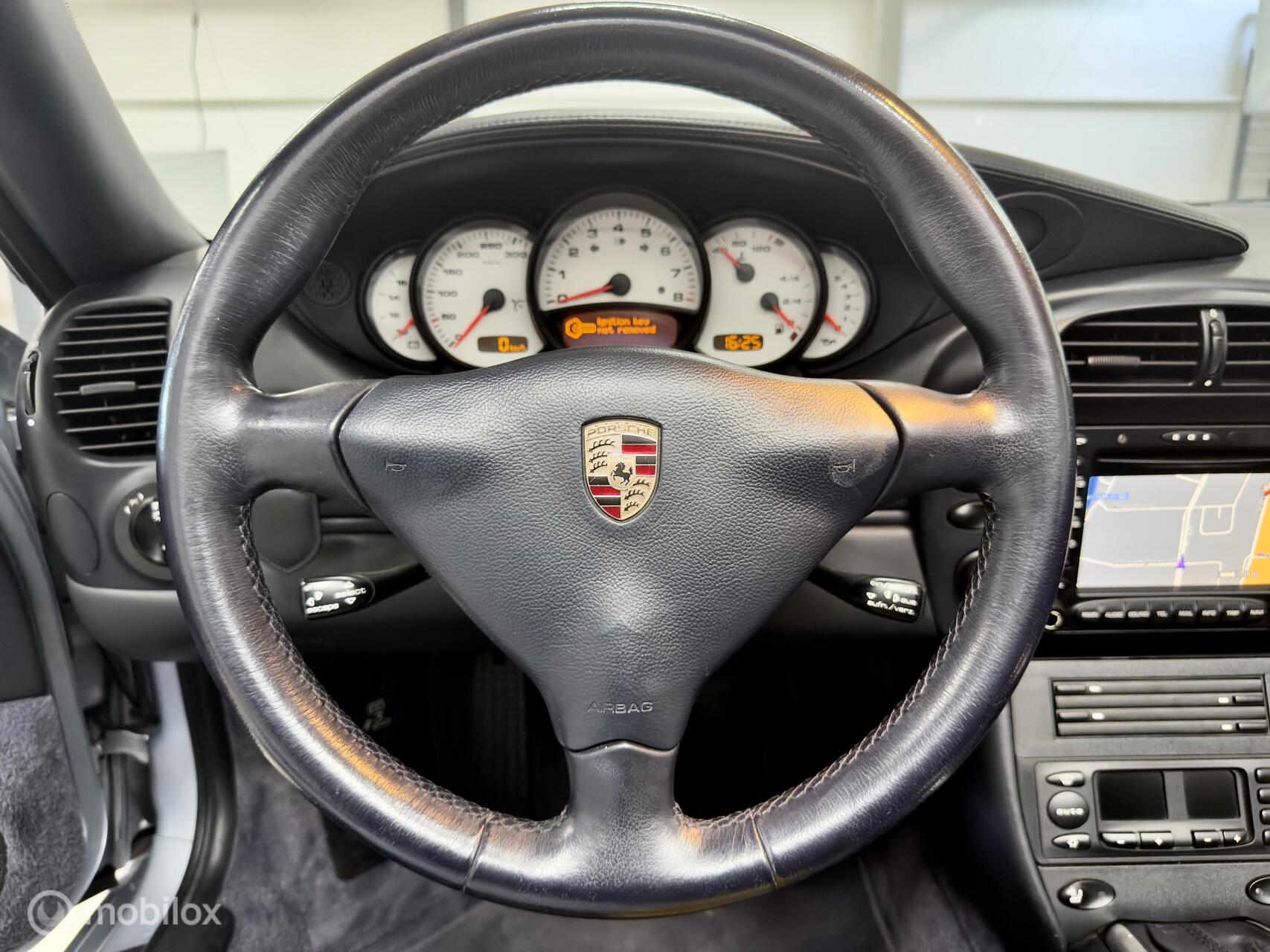 Foto van Porsche 911 Carrera