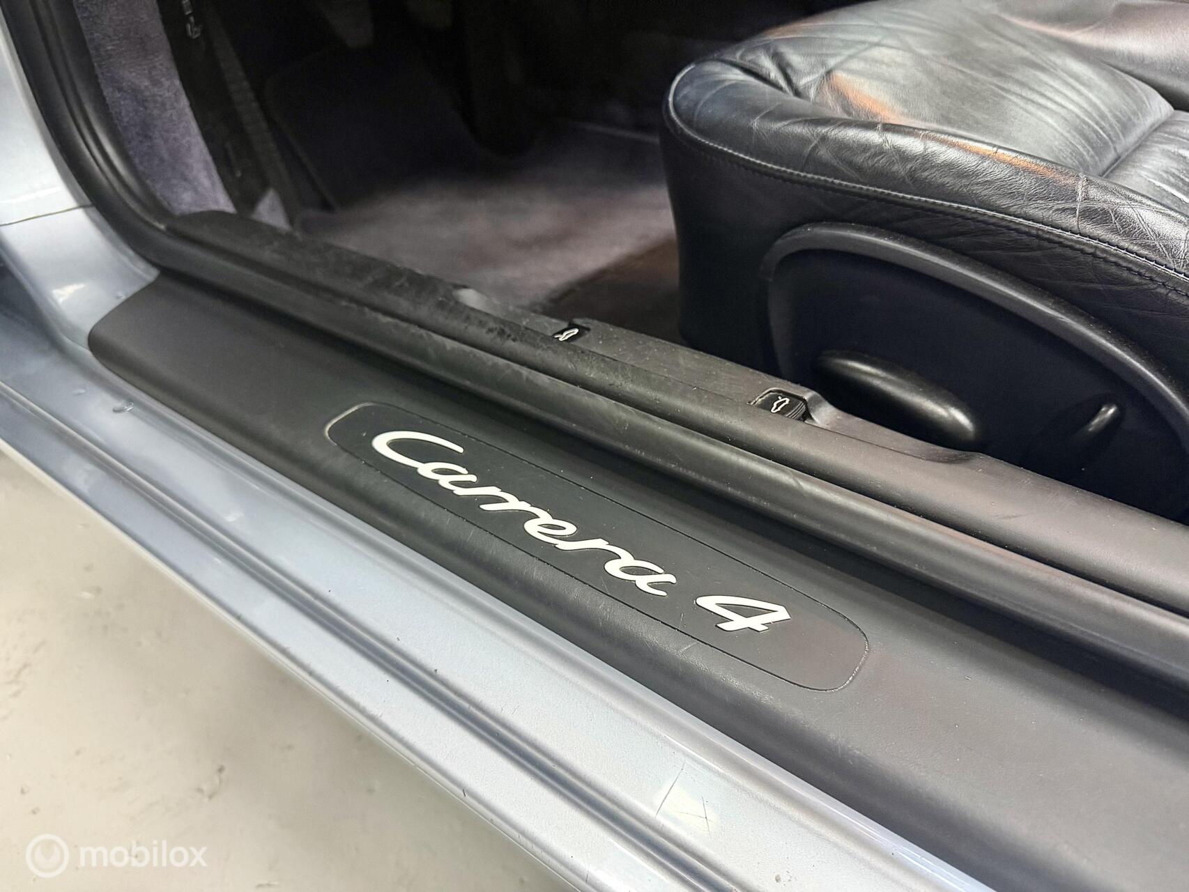 Foto van Porsche 911 Carrera