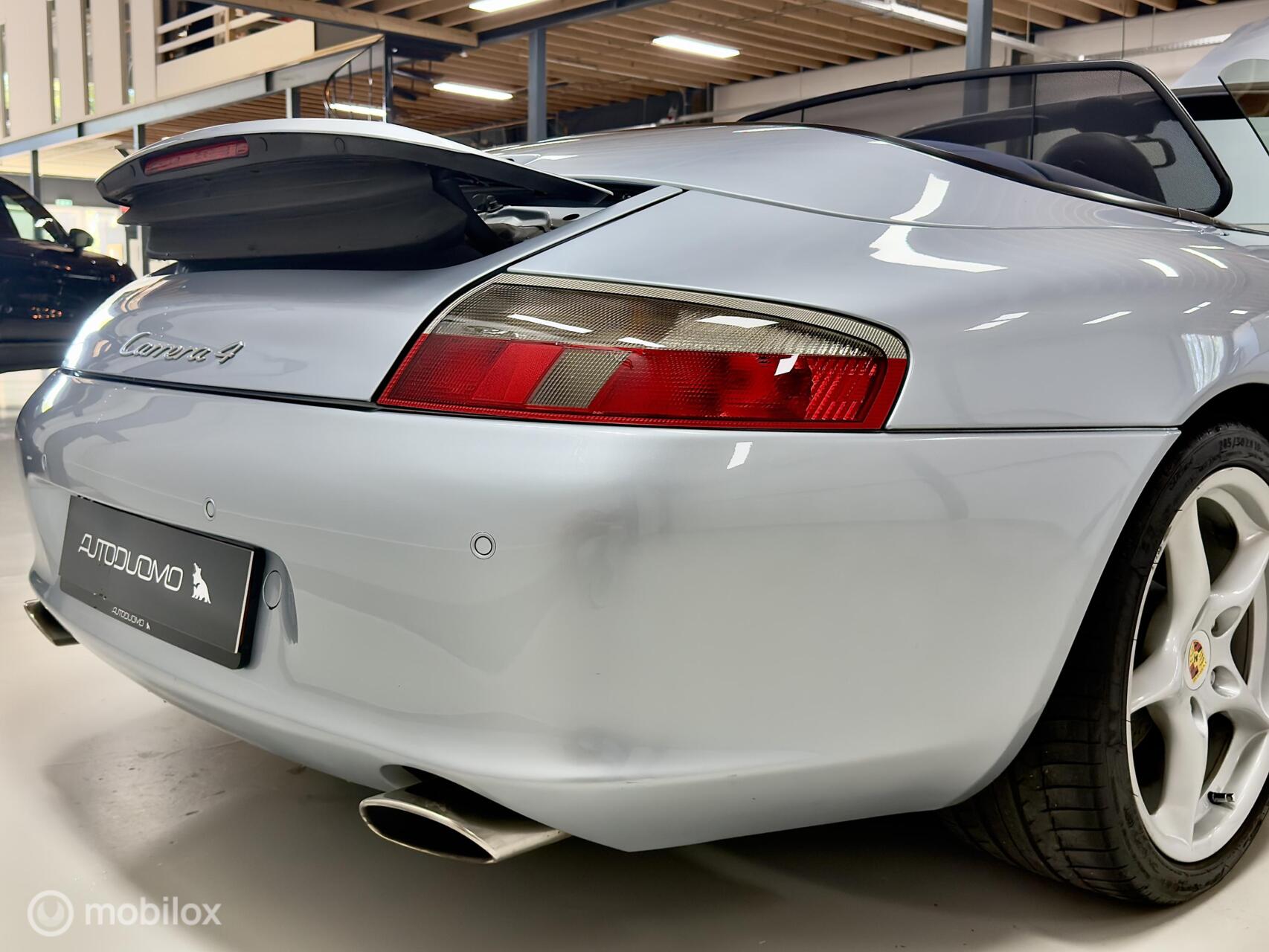 Foto van Porsche 911 Carrera