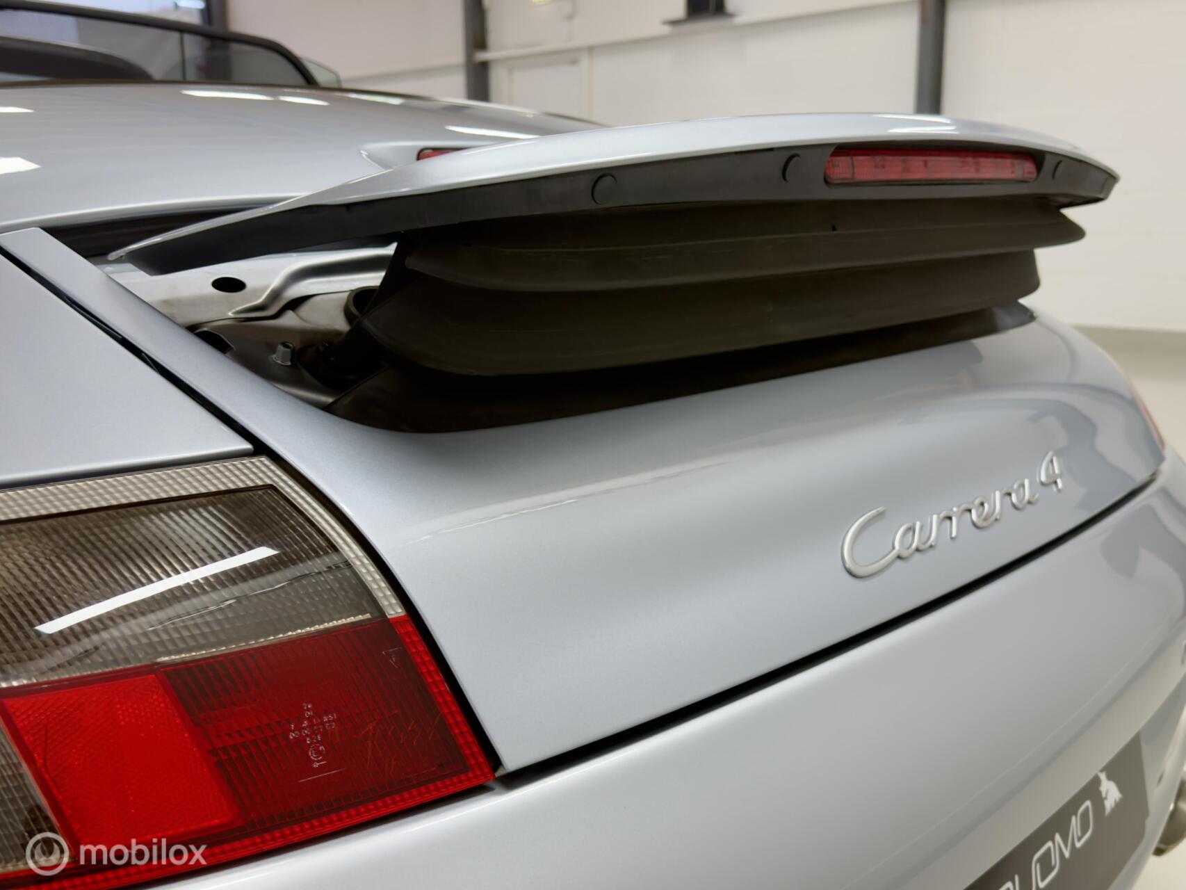 Foto van Porsche 911 Carrera