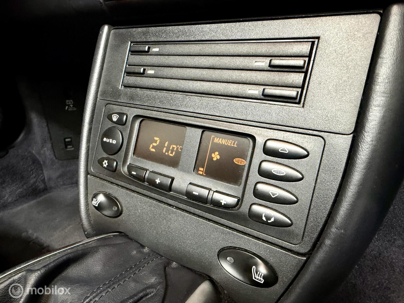 Foto van Porsche 911 Carrera