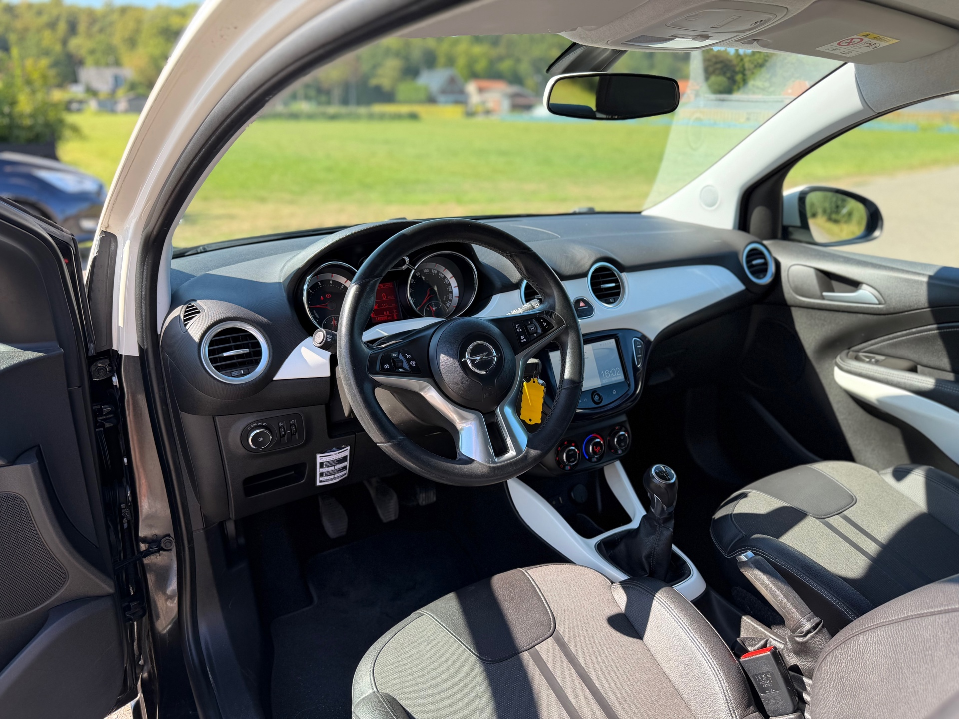 Foto van Opel Adam