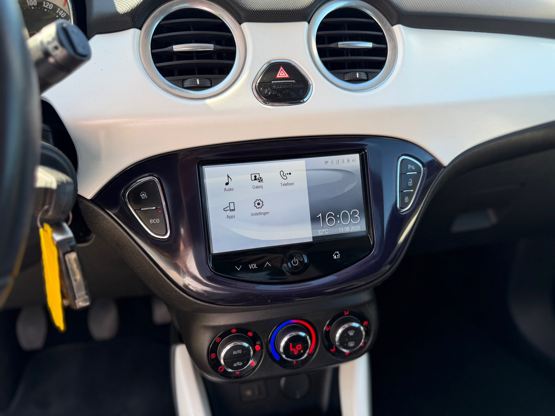 Foto van Opel Adam