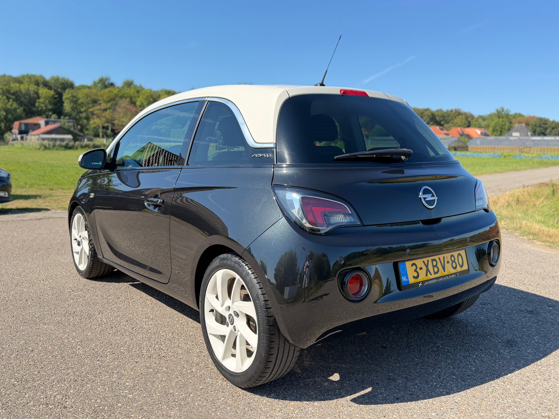 Foto van Opel Adam