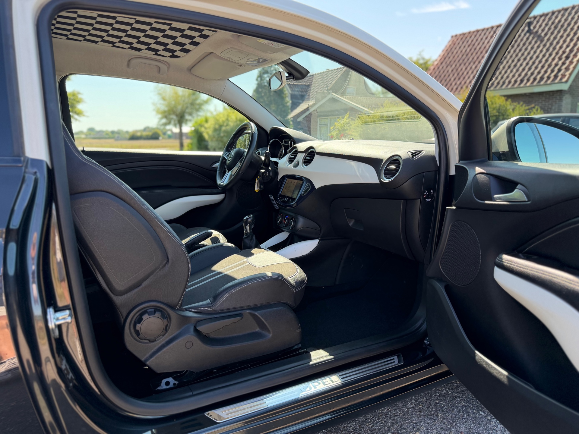 Foto van Opel Adam