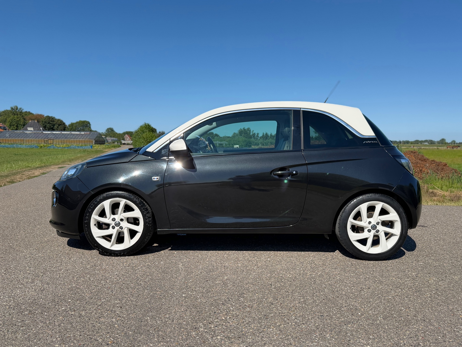Foto van Opel Adam