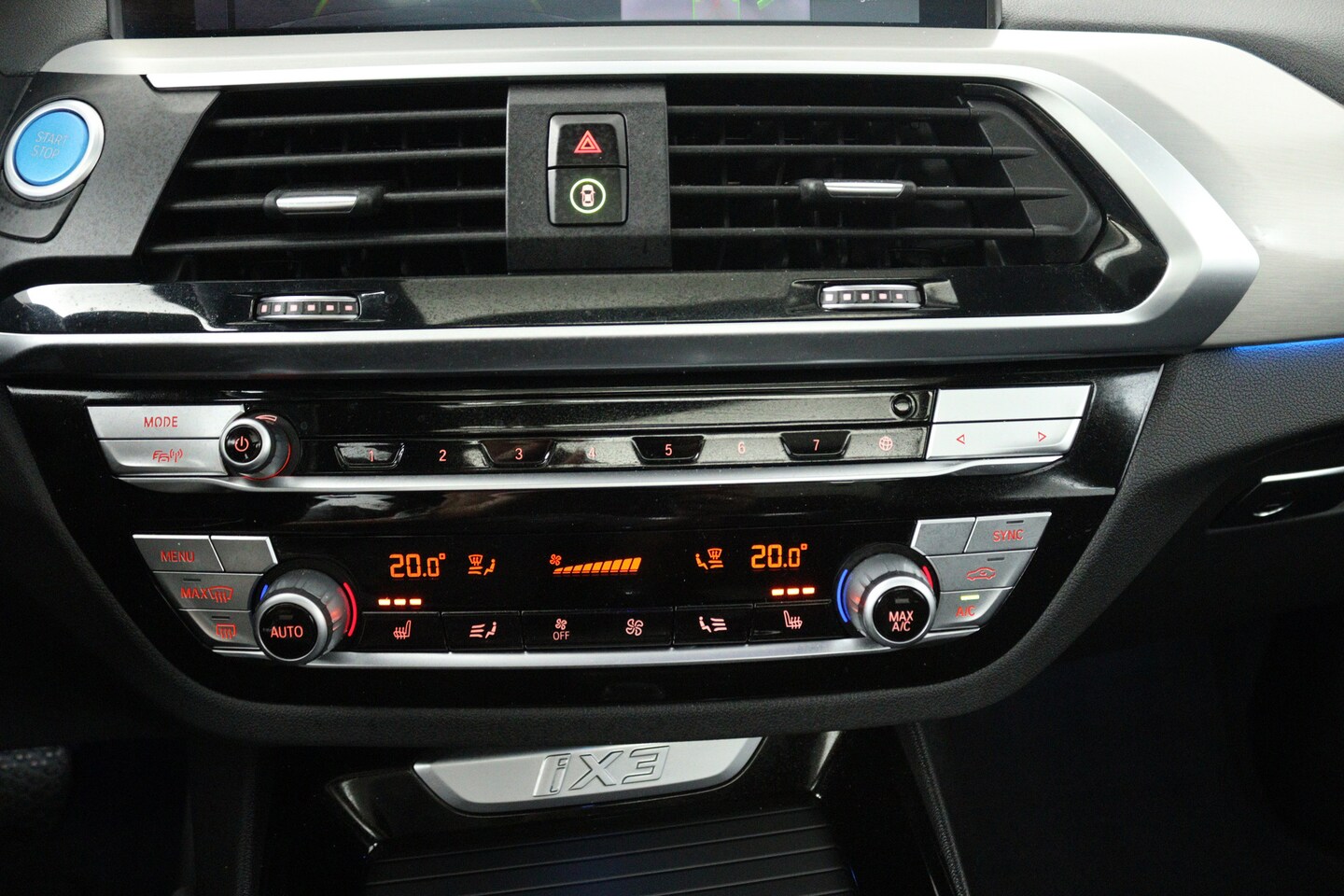 Foto van BMW Ix3