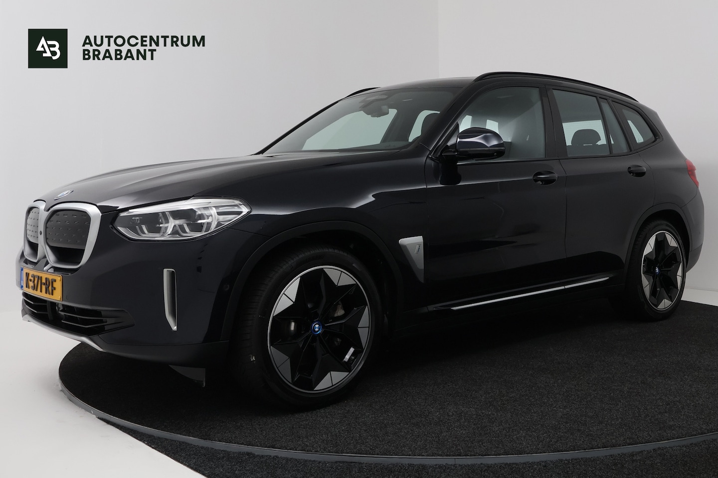 BMW Ix3 High Executive 80 kWh (PANO, 360 CAMERA, H/K AUDIO, SFEERVERLICHTING, ADAPTIVE CRUISE, TREKHAAK WEGKLAPBAAR, AUTOPILOT) 2021 - voorkant