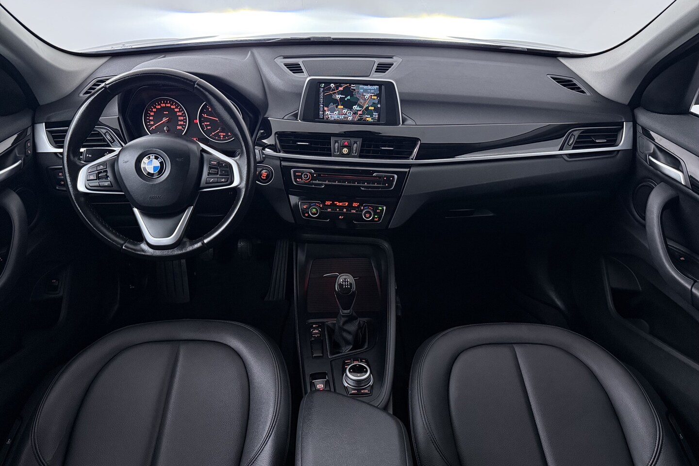Foto van BMW X1 Sdrive18i