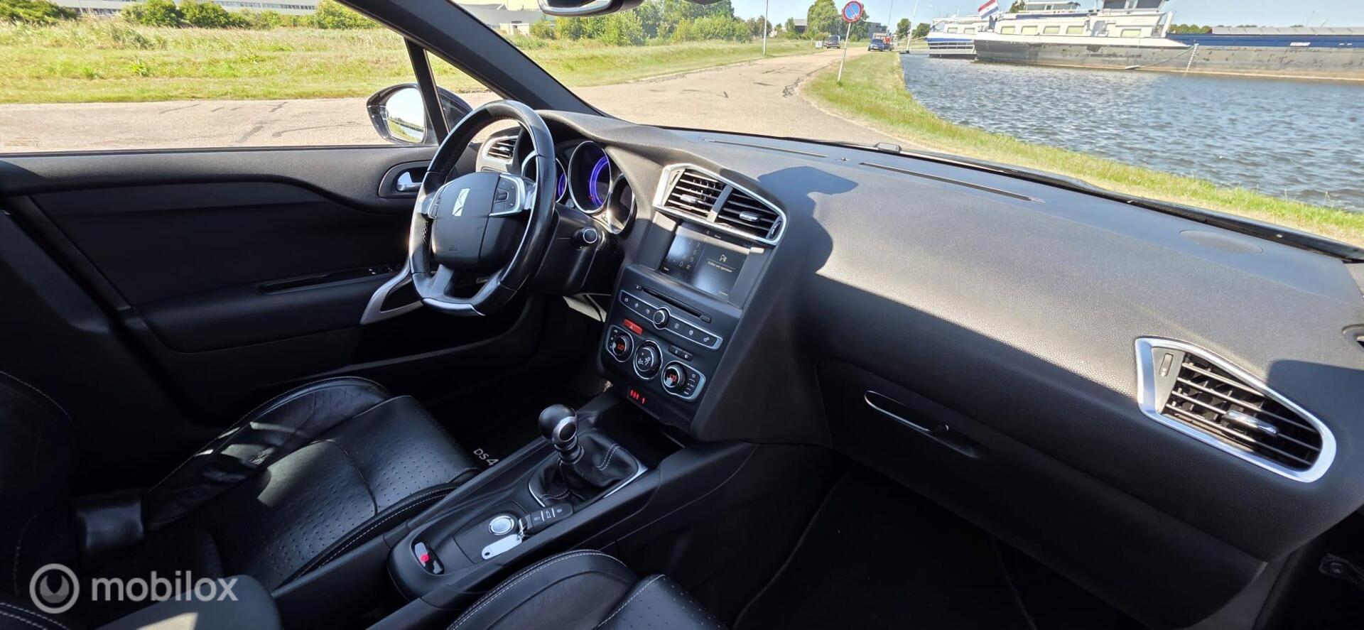 Foto van DS DS 4