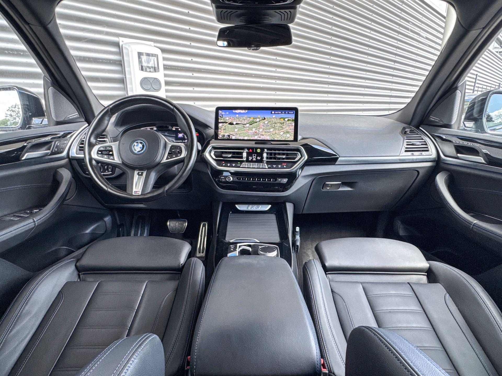 Foto van BMW Ix3