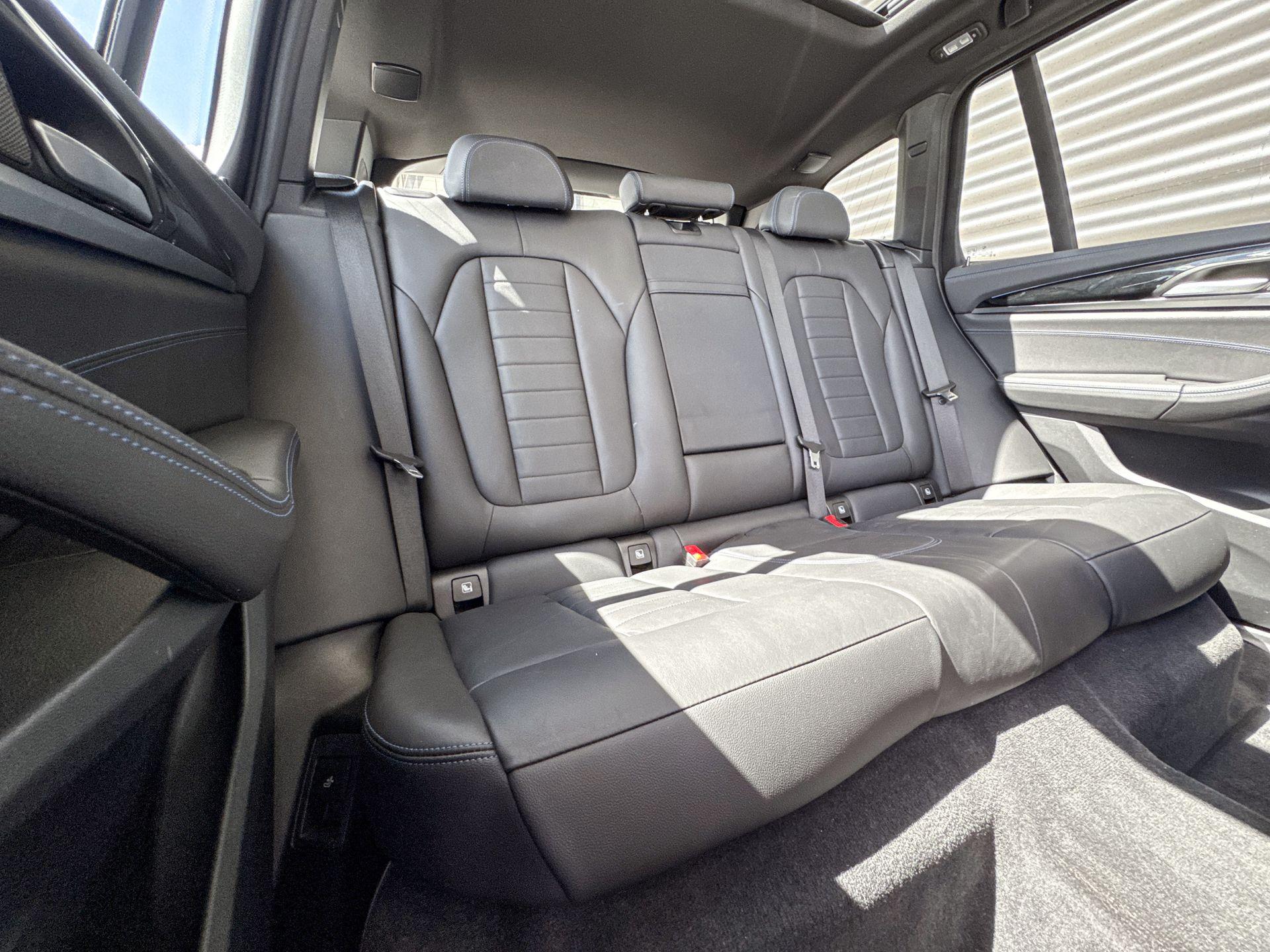 Foto van BMW Ix3