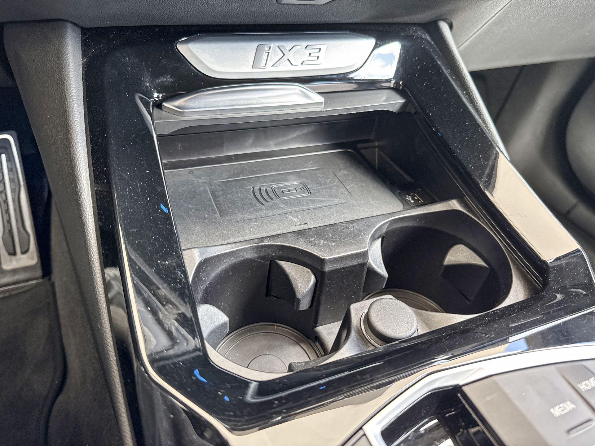 Foto van BMW Ix3