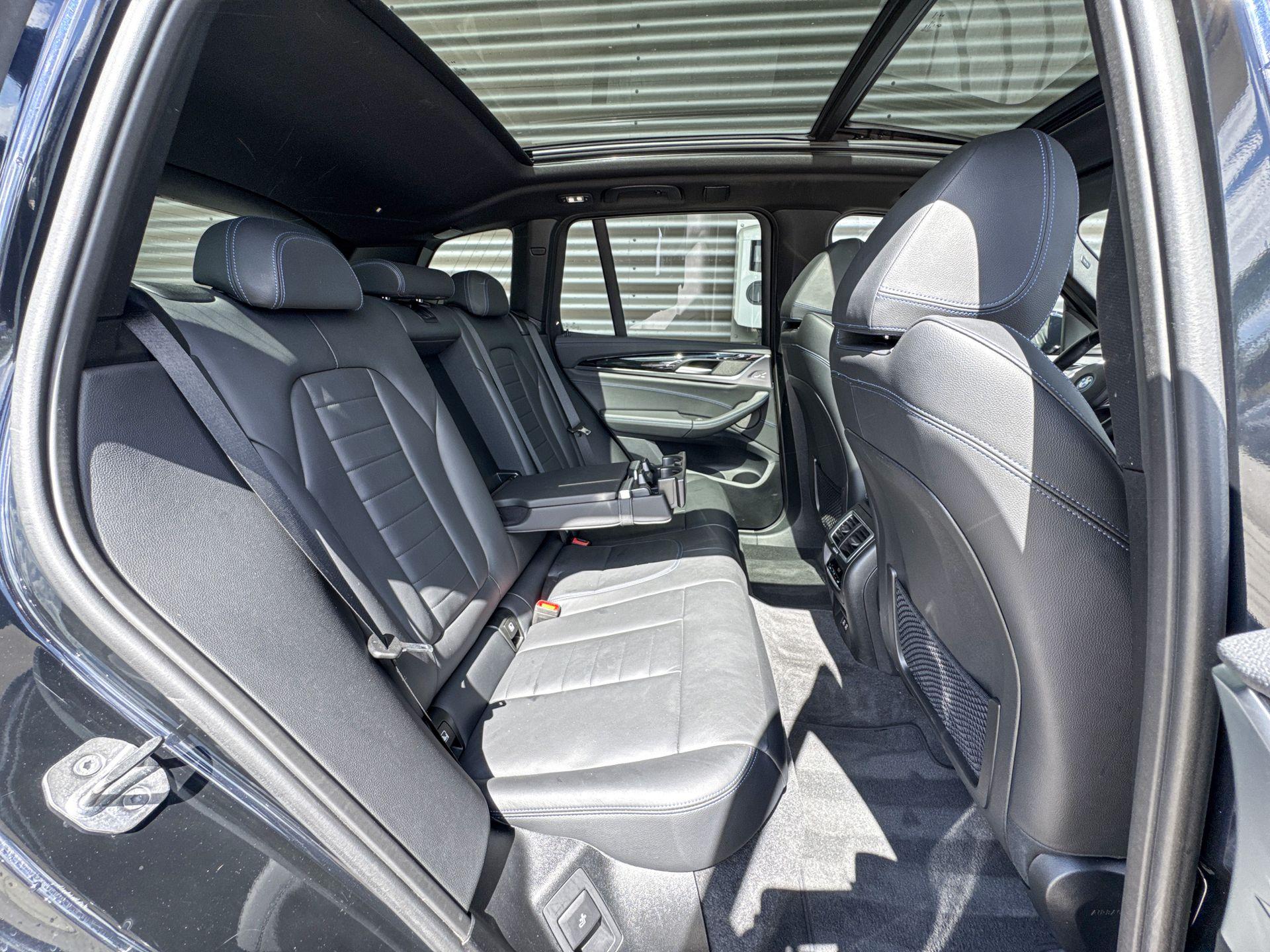 Foto van BMW Ix3