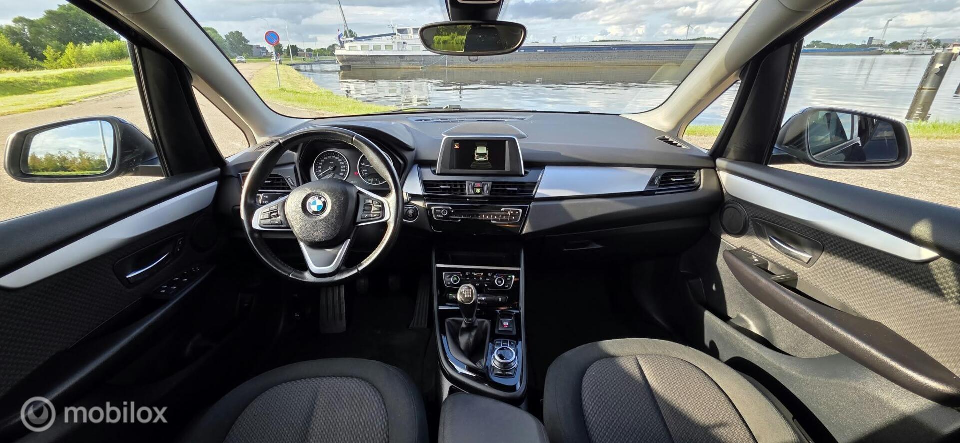 Foto van BMW 216i Active Tourer