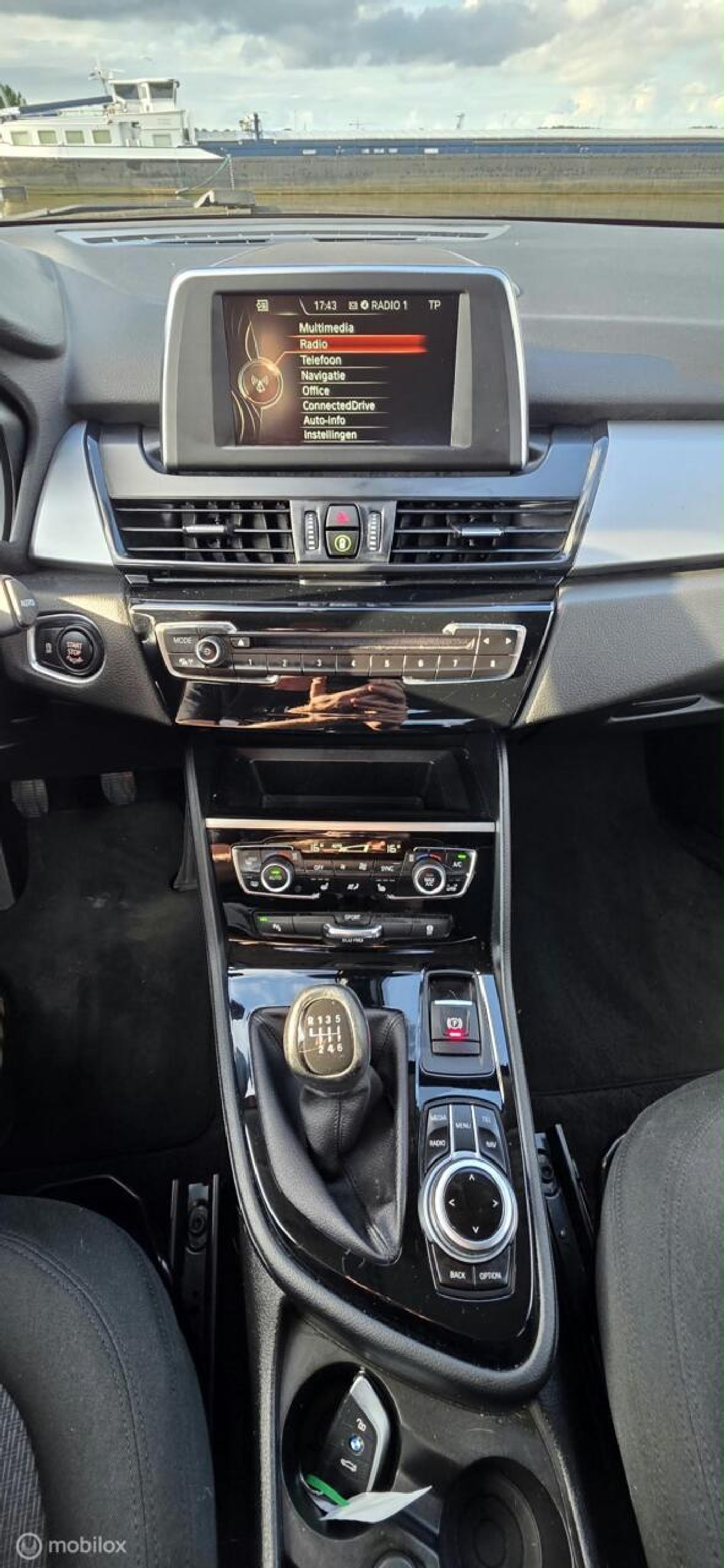 Foto van BMW 216i Active Tourer