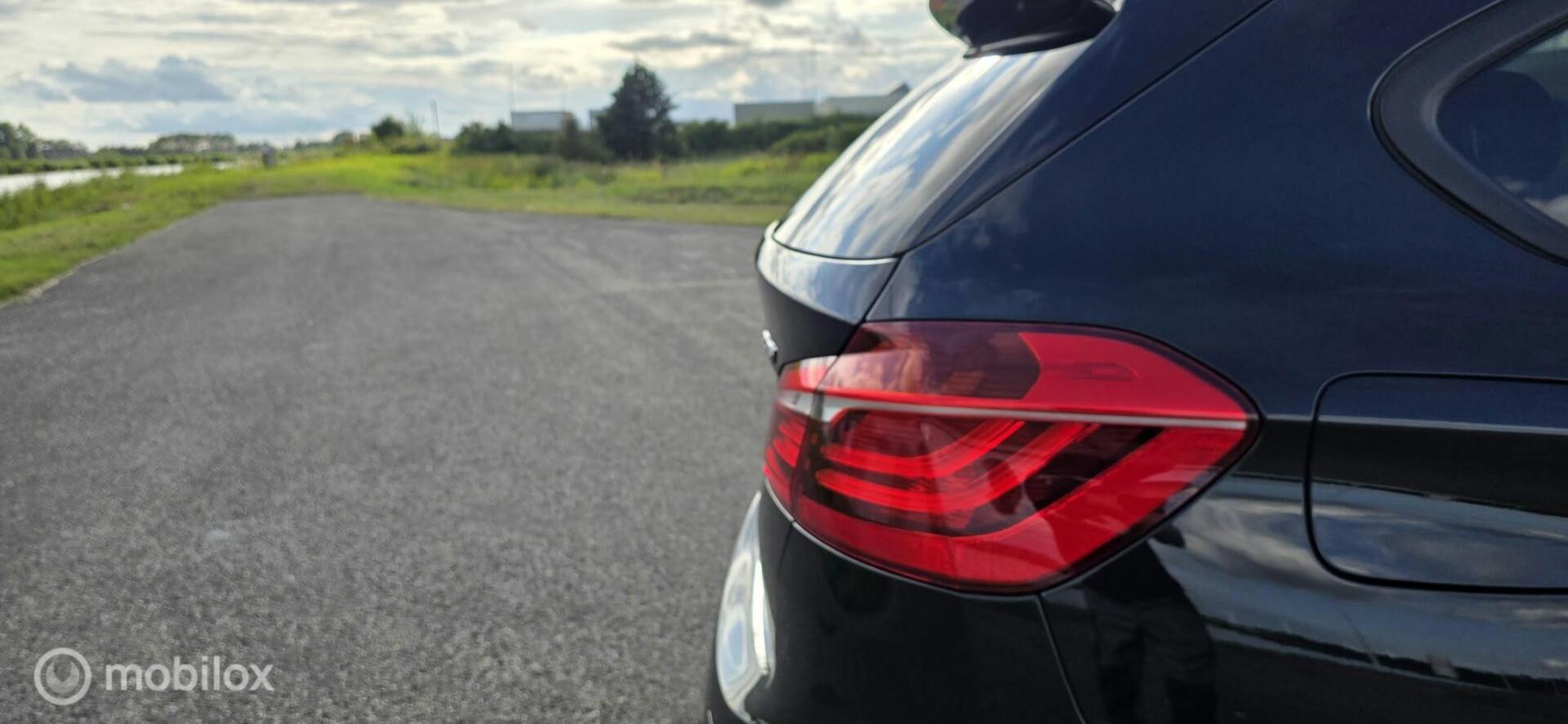 Foto van BMW 216i Active Tourer