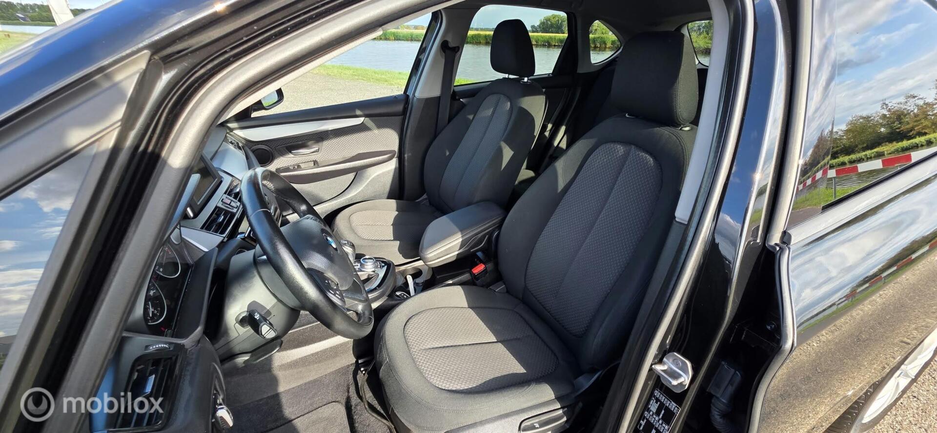 Foto van BMW 216i Active Tourer