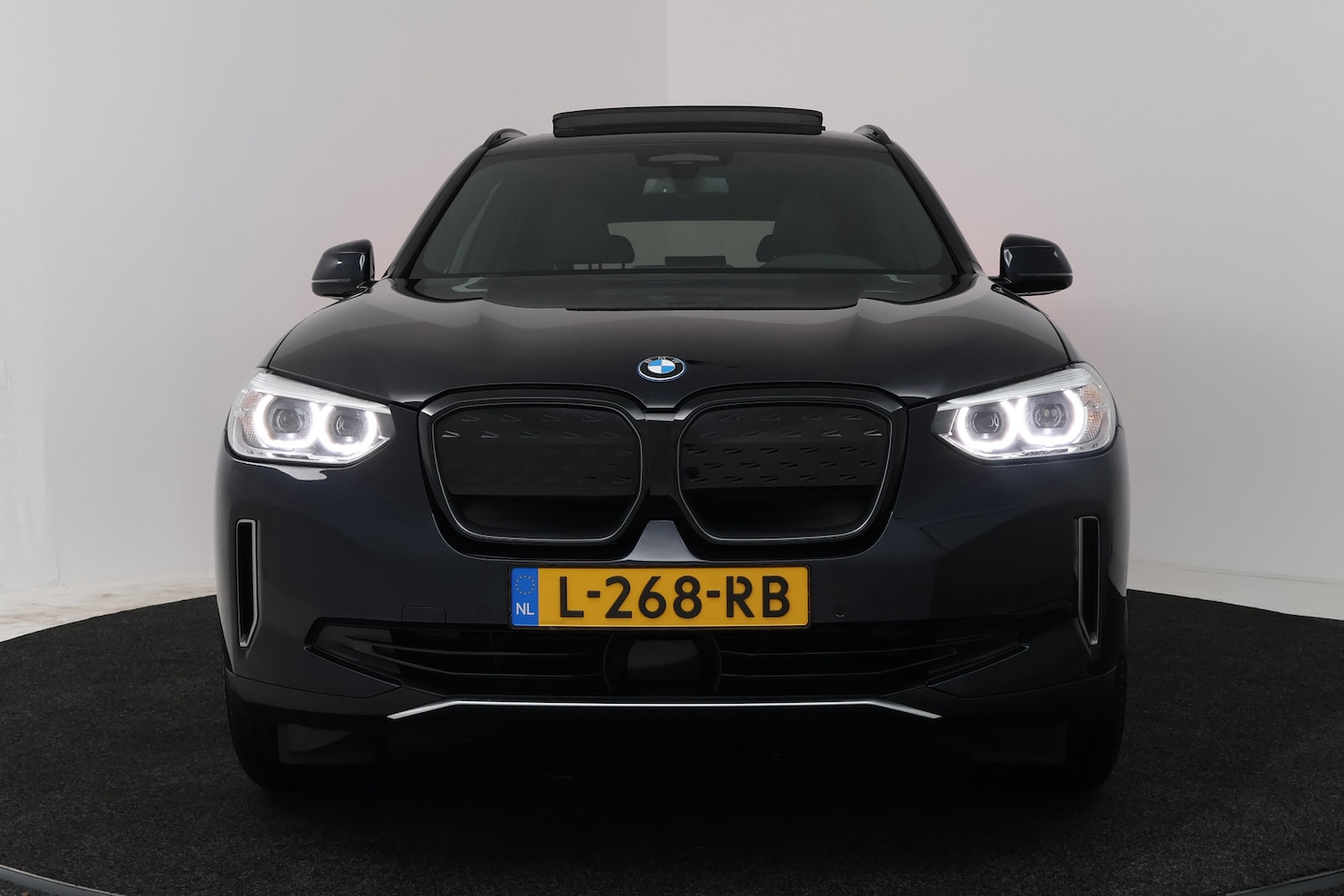 Foto van BMW Ix3