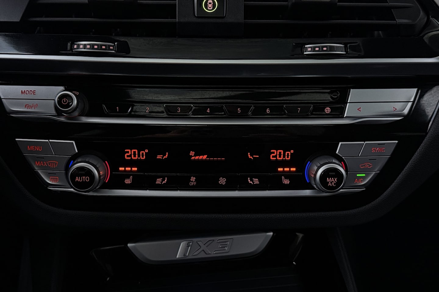 Foto van BMW Ix3