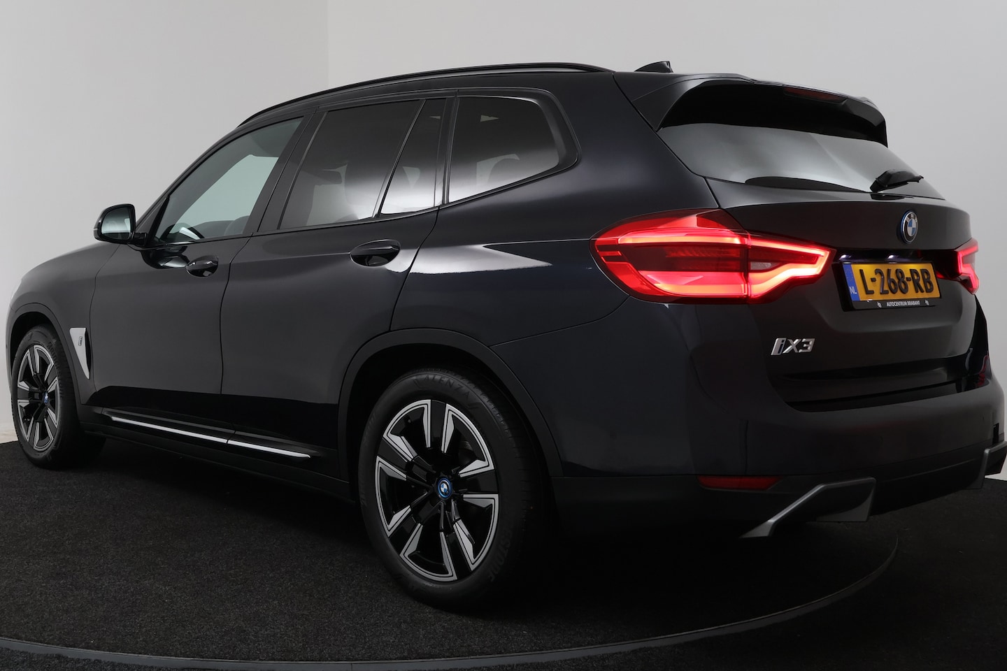 Foto van BMW Ix3