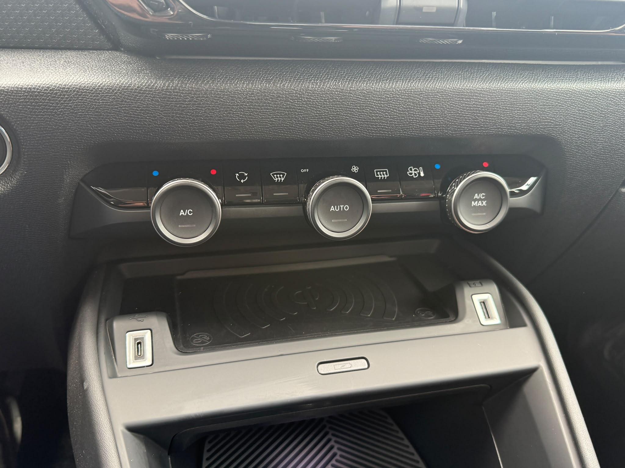 Foto van Citroen E-c4