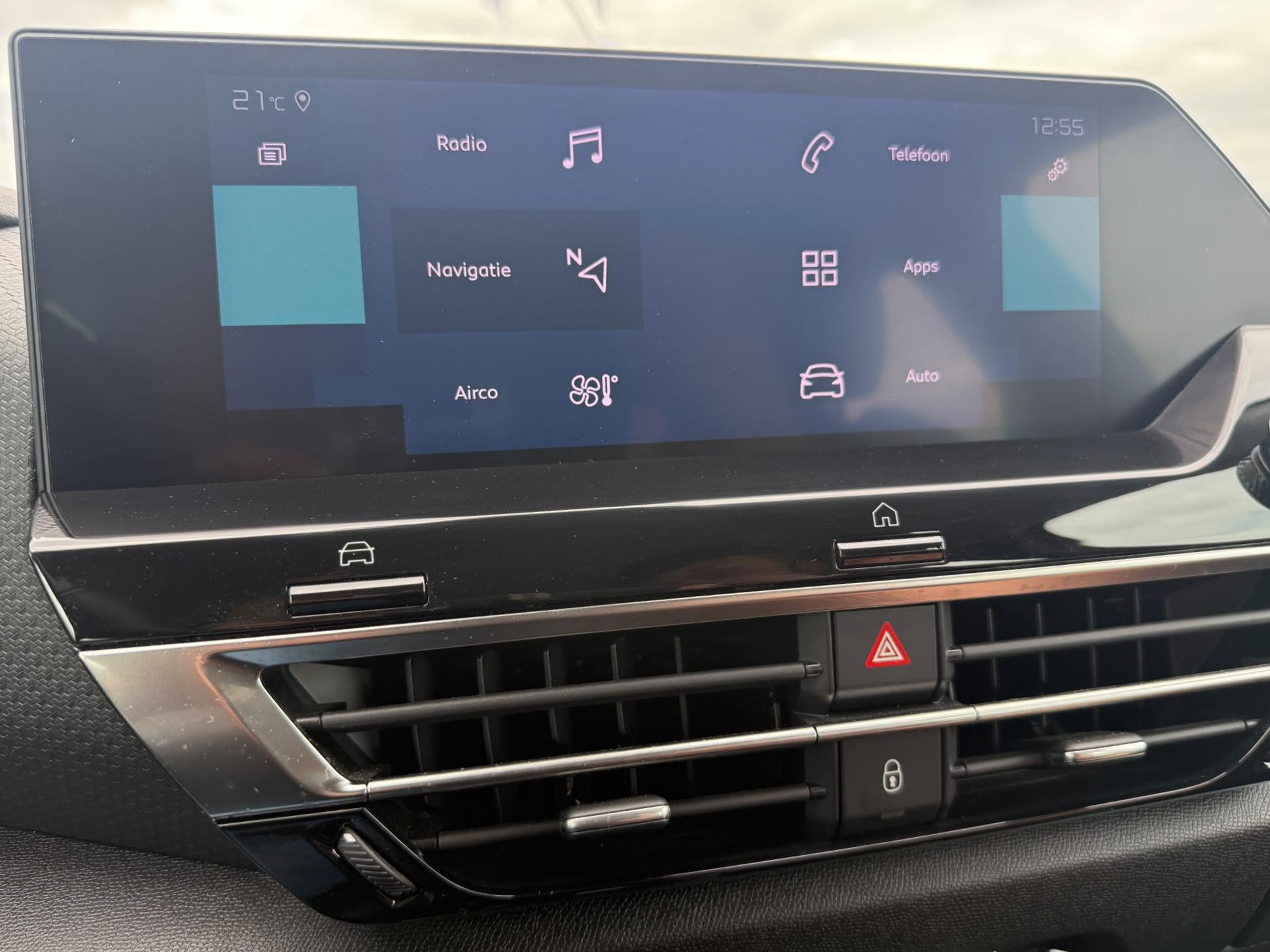 Foto van Citroen E-c4
