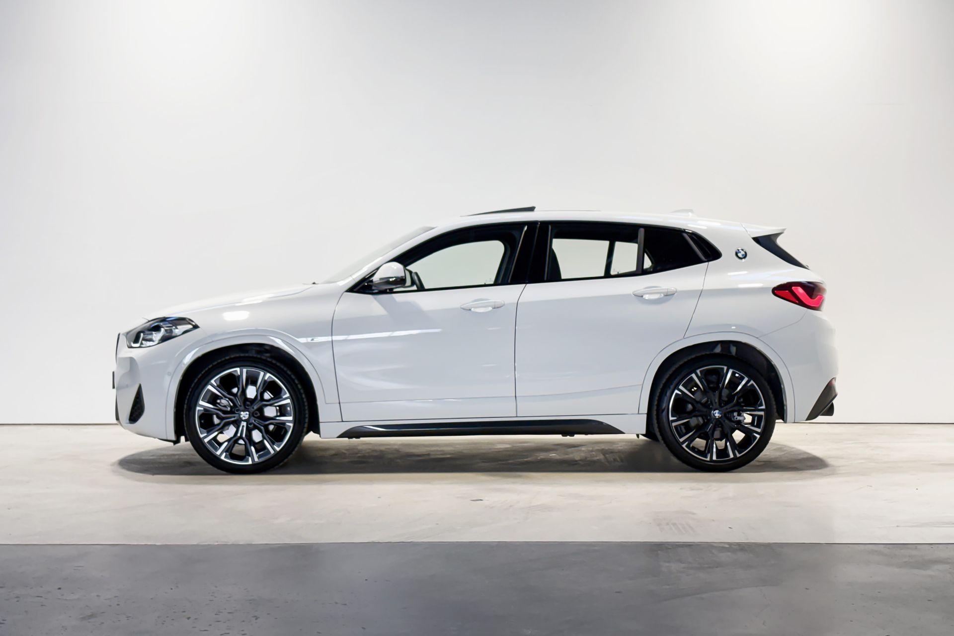 Foto van BMW X2 Sdrive20i
