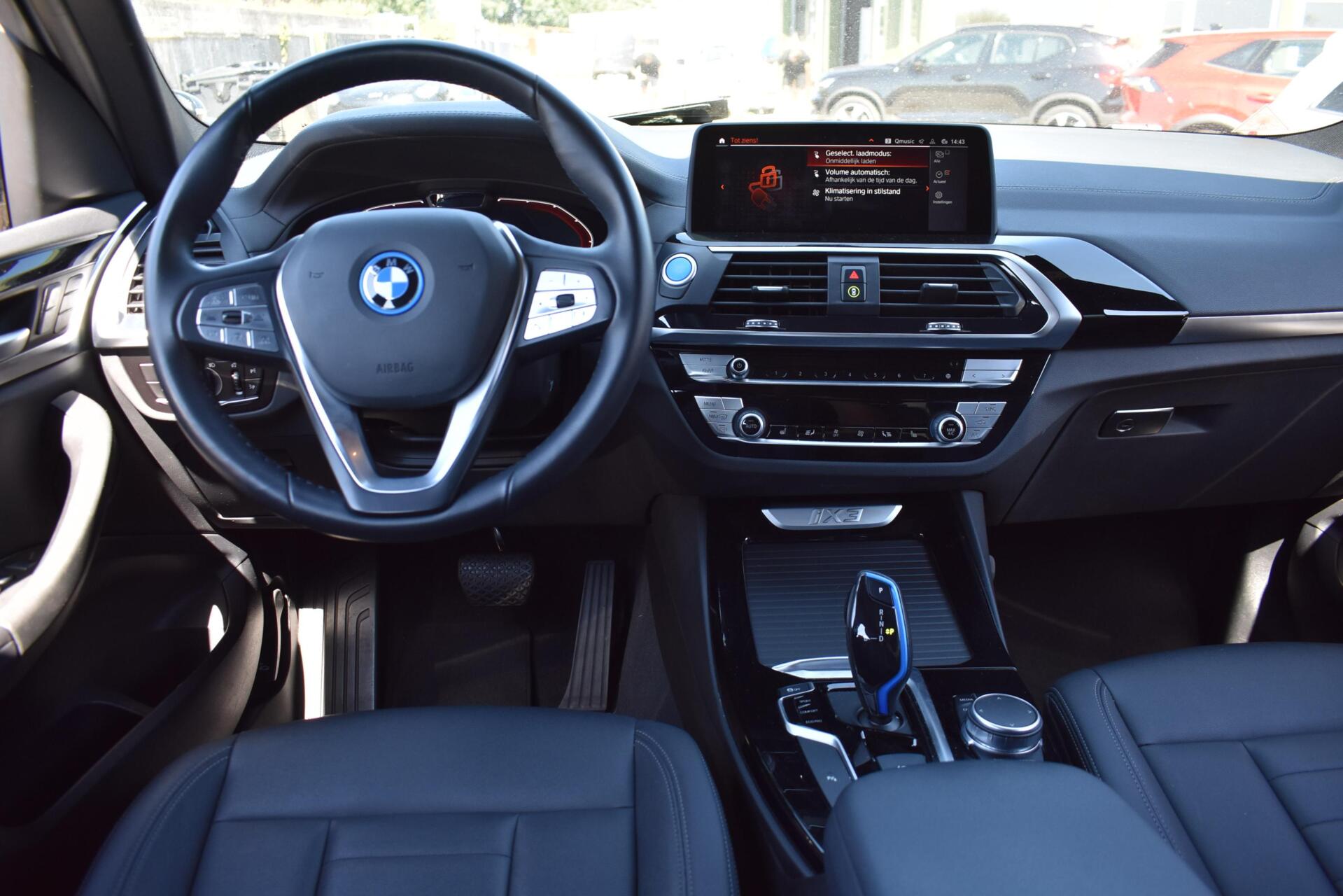 Foto van BMW Ix3