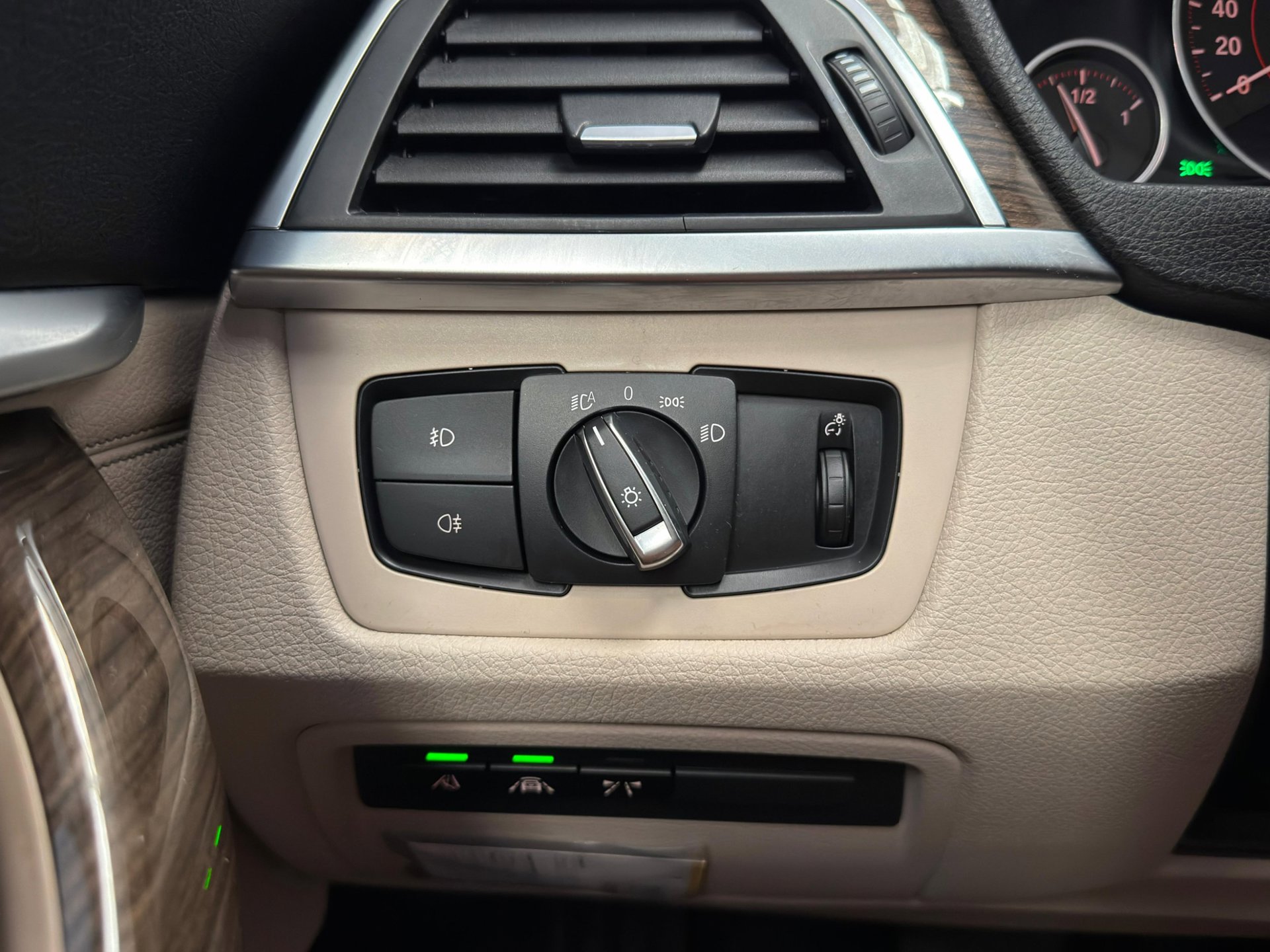 Foto van BMW 320i