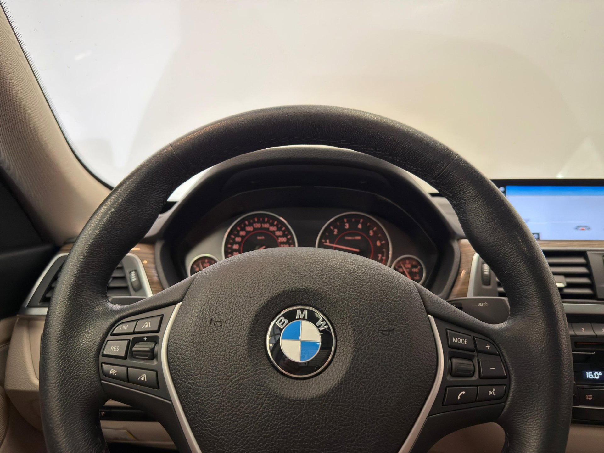 Foto van BMW 320i