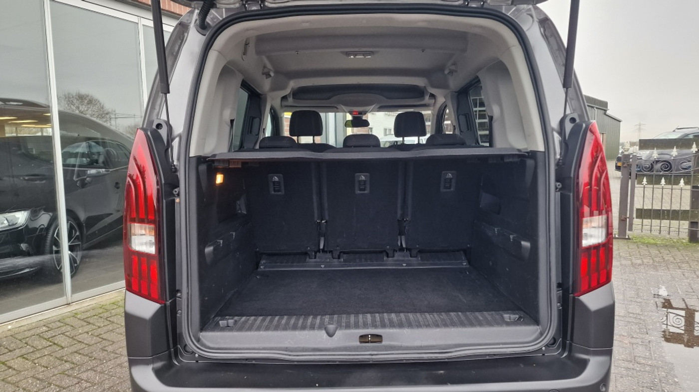 Foto van Peugeot Rifter