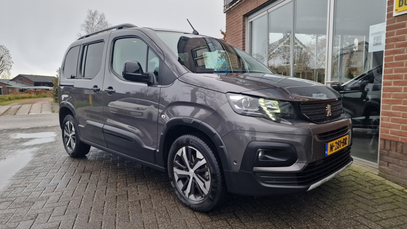 Foto van Peugeot Rifter