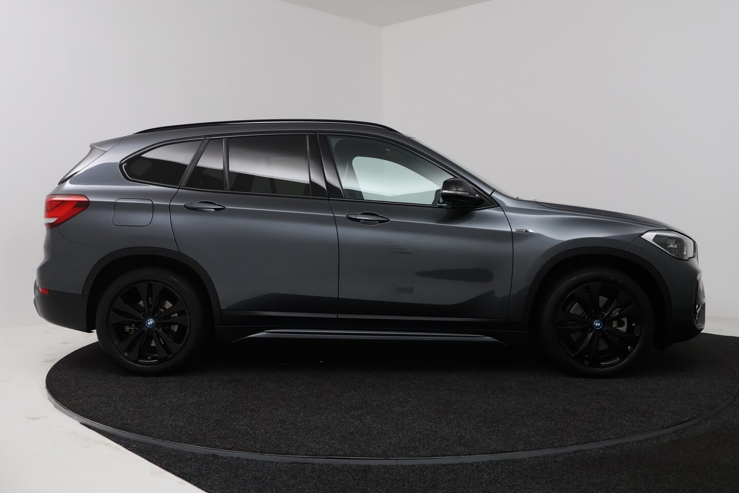 Foto van BMW X1 Xdrive25e