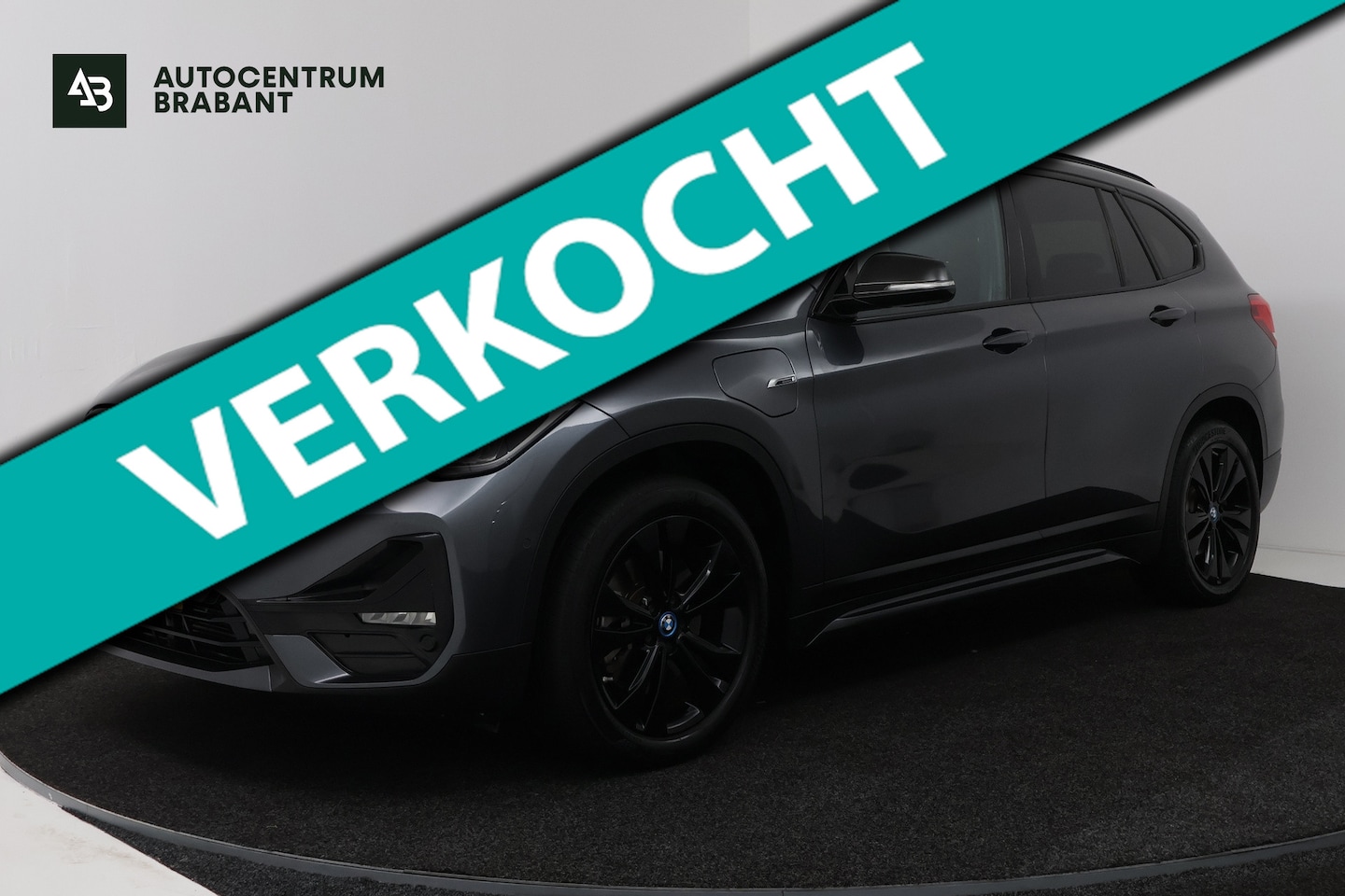 BMW X1 Xdrive25e XDrive25e Business Edition Plus (STOELVERWARMING, HEAD-UP DISPLAY, NAVIGATIE, DEALER ONDERHOUDEN) 2021 - voorkant