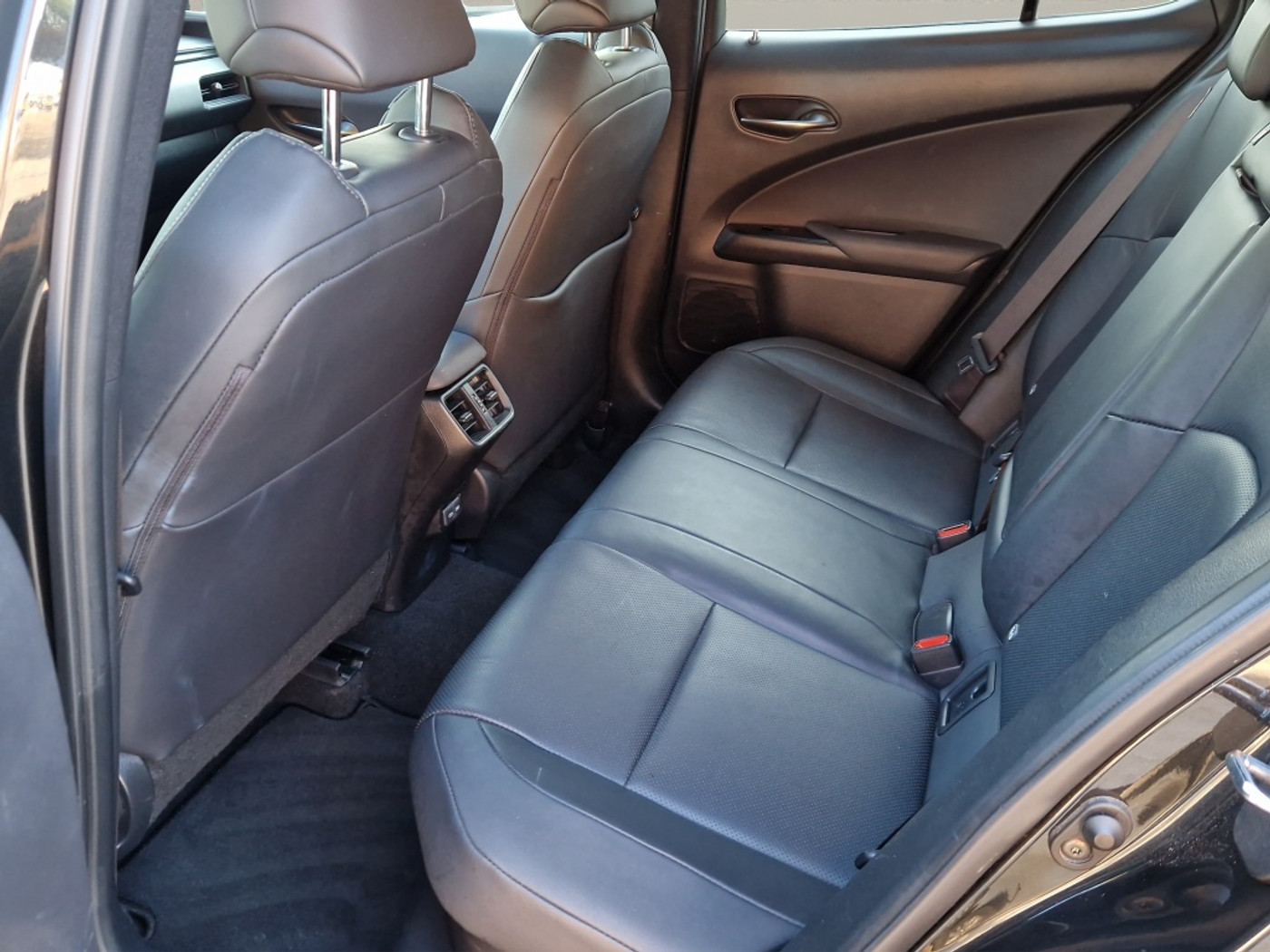 Foto van Lexus Lexus Ux250h
