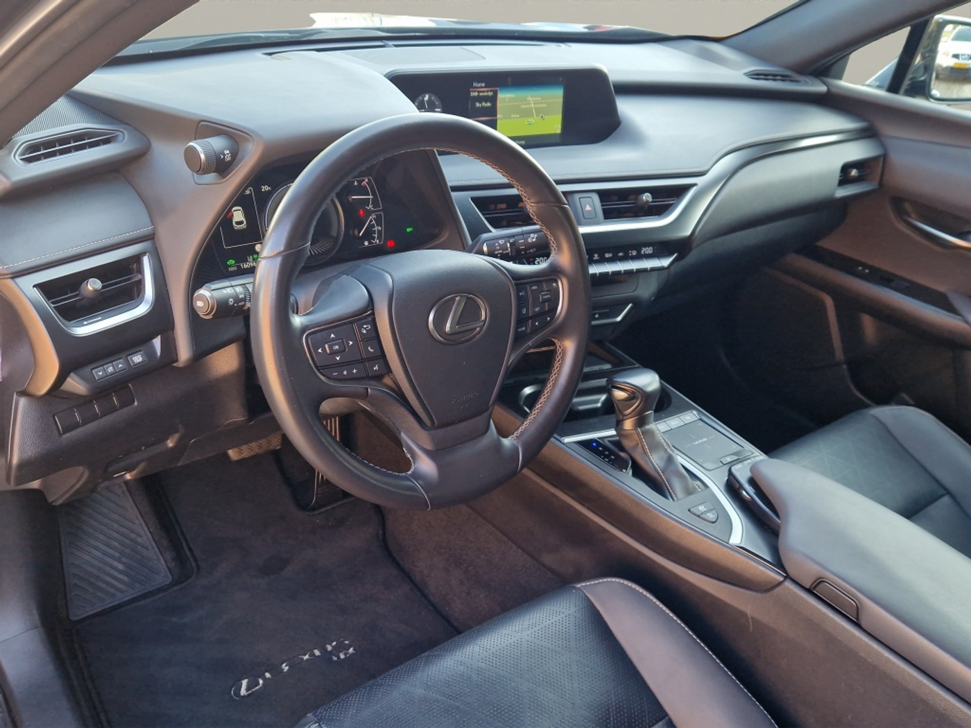 Foto van Lexus Lexus Ux250h