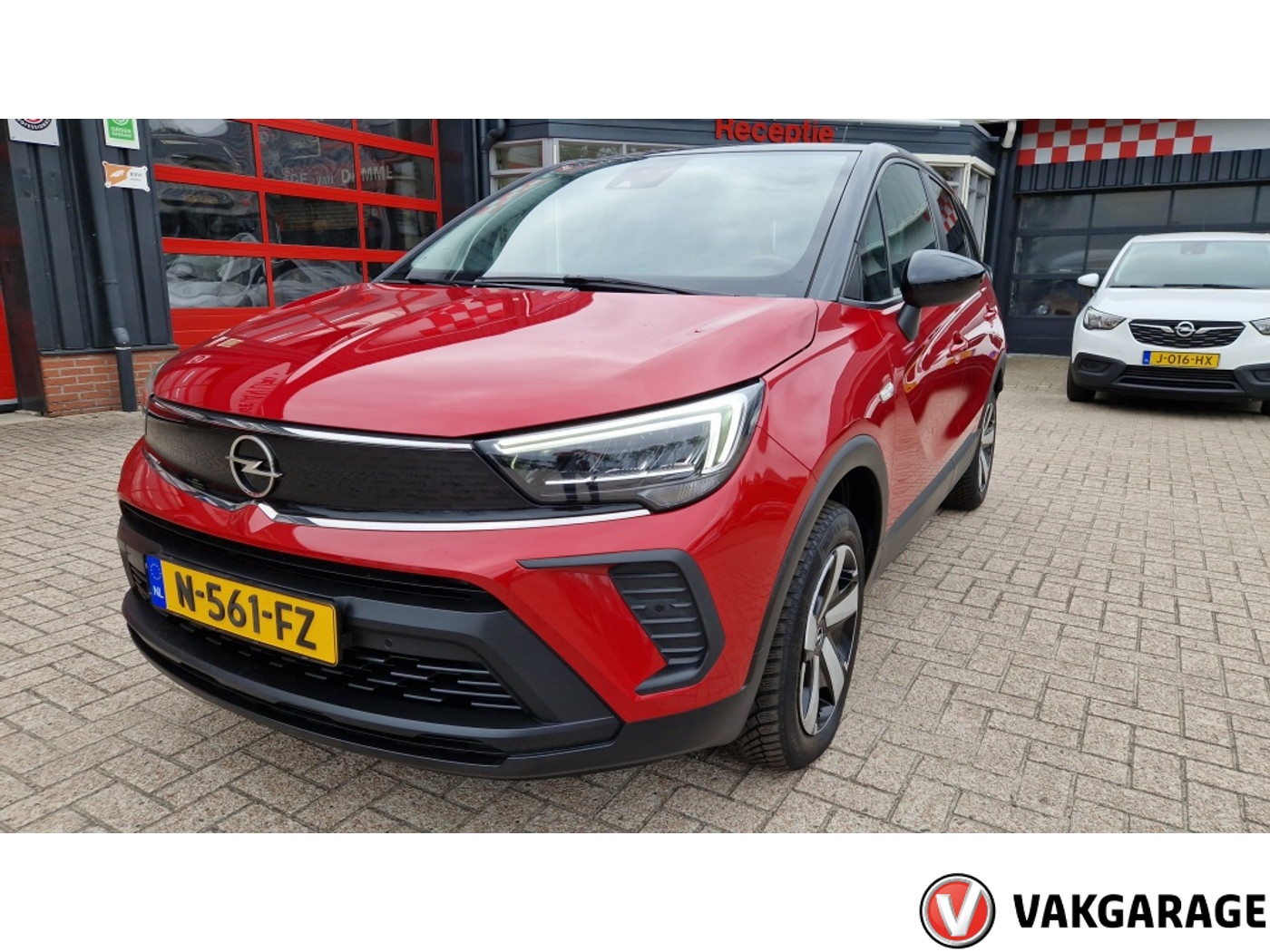 Opel Corssland 1.2 Turbo Business Edition 2021 - voorkant