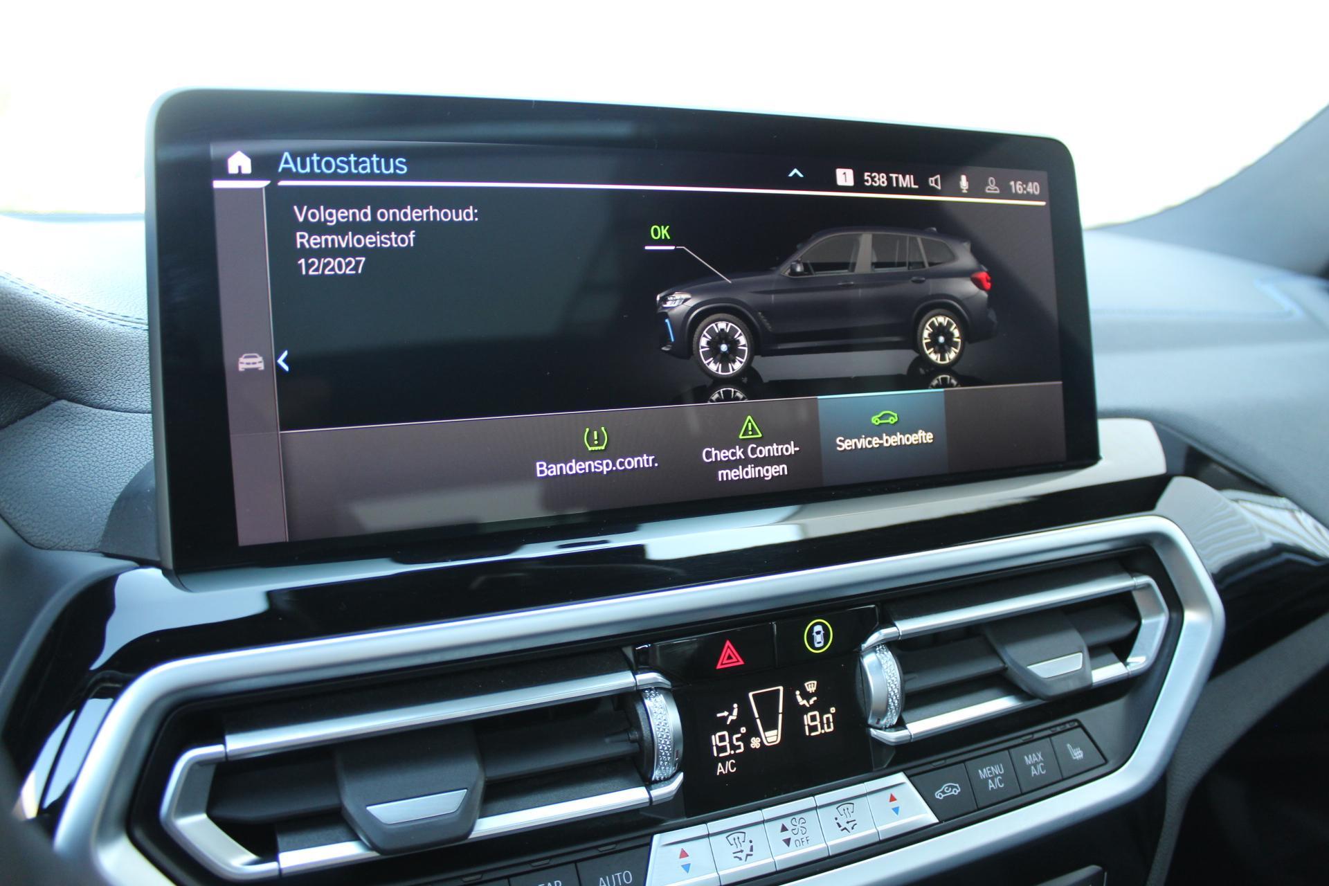 Foto van BMW Ix3