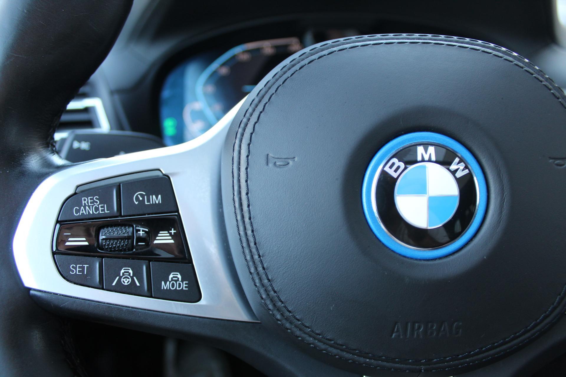 Foto van BMW Ix3