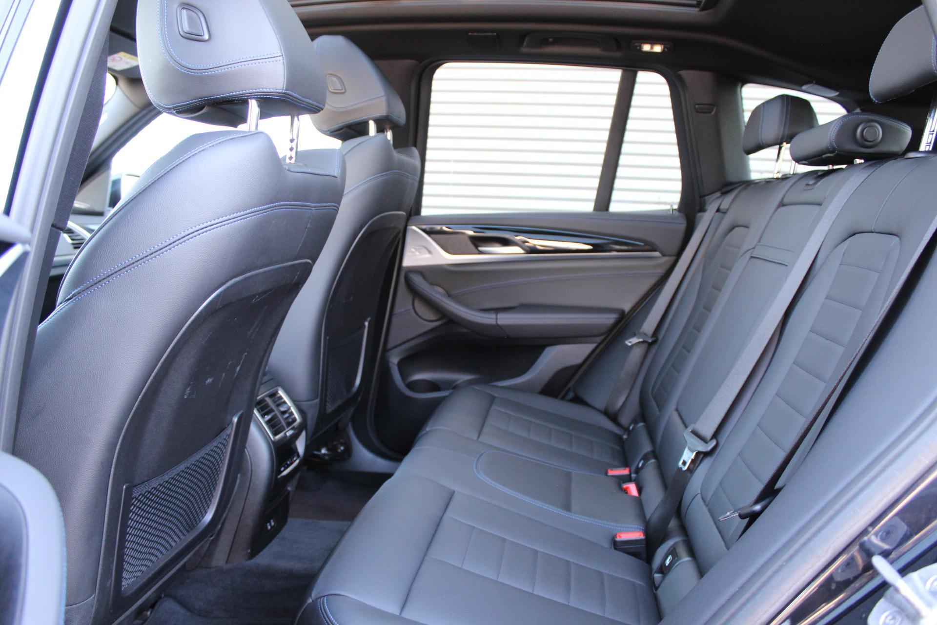 Foto van BMW Ix3