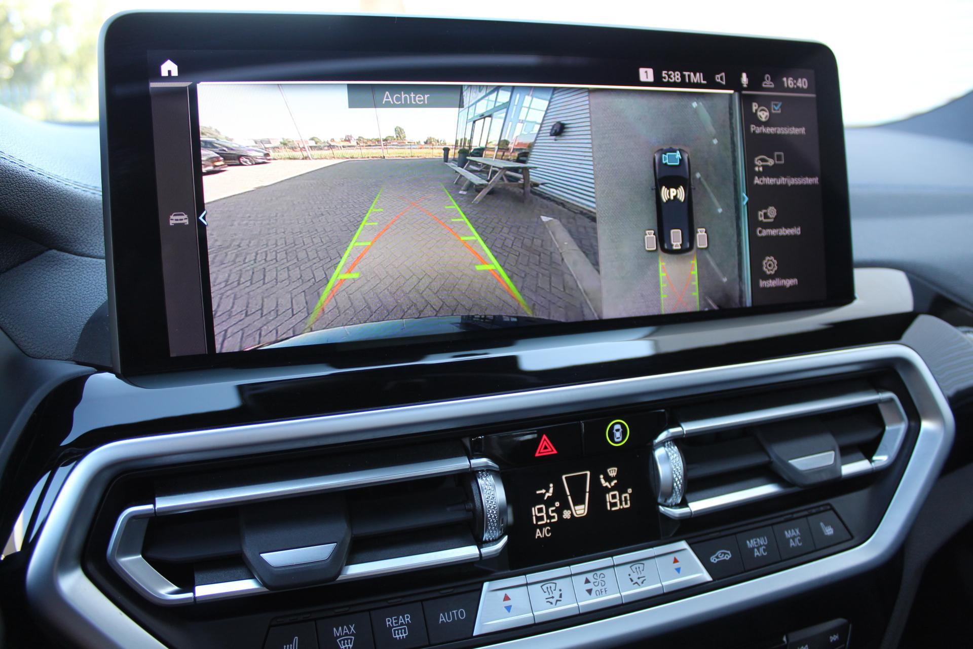 Foto van BMW Ix3