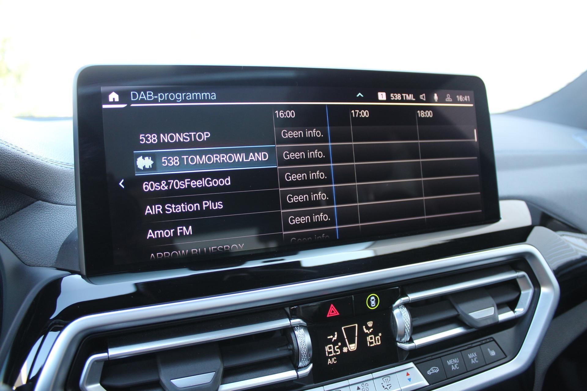 Foto van BMW Ix3
