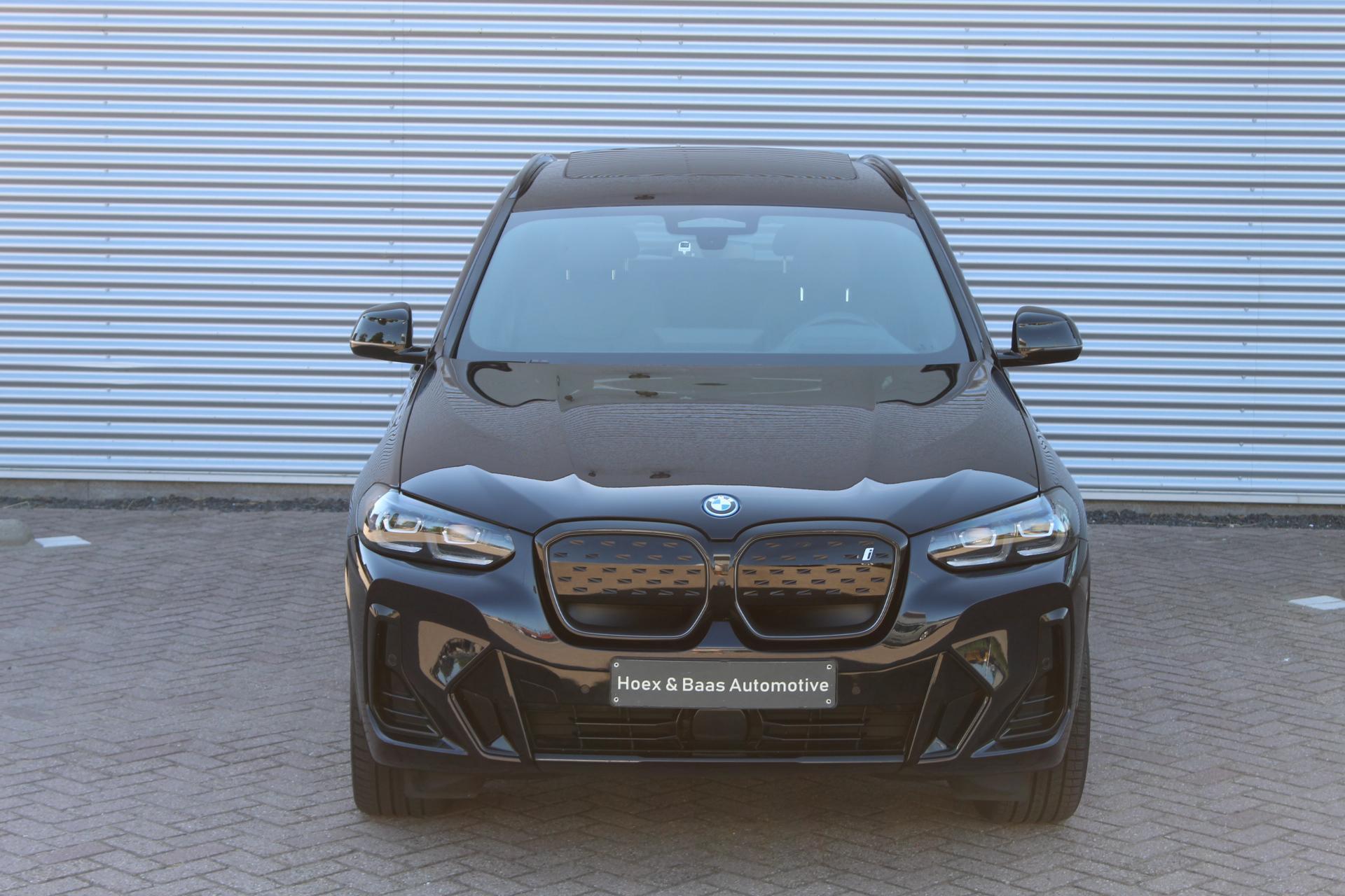 Foto van BMW Ix3