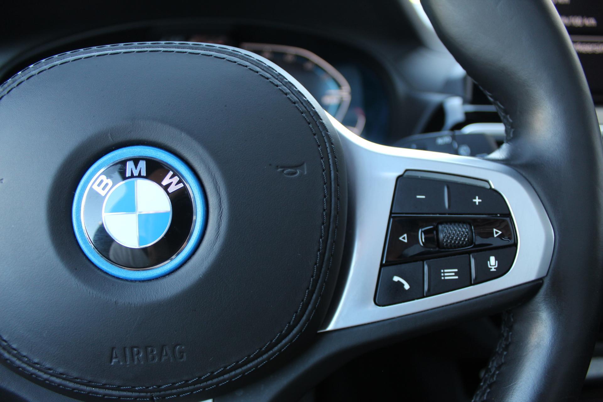 Foto van BMW Ix3